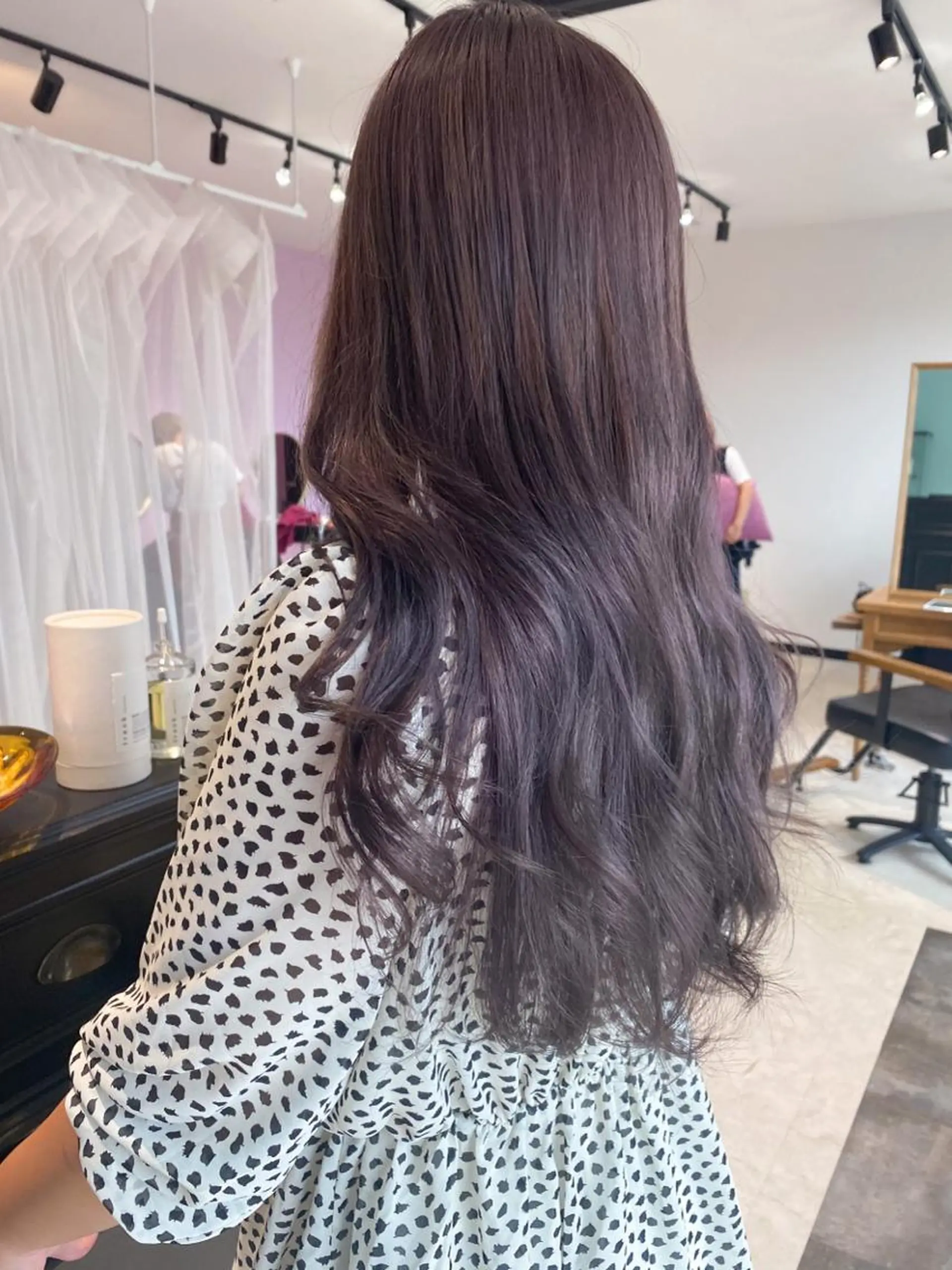 ロング 藤井 貴美子のヘアスタイル