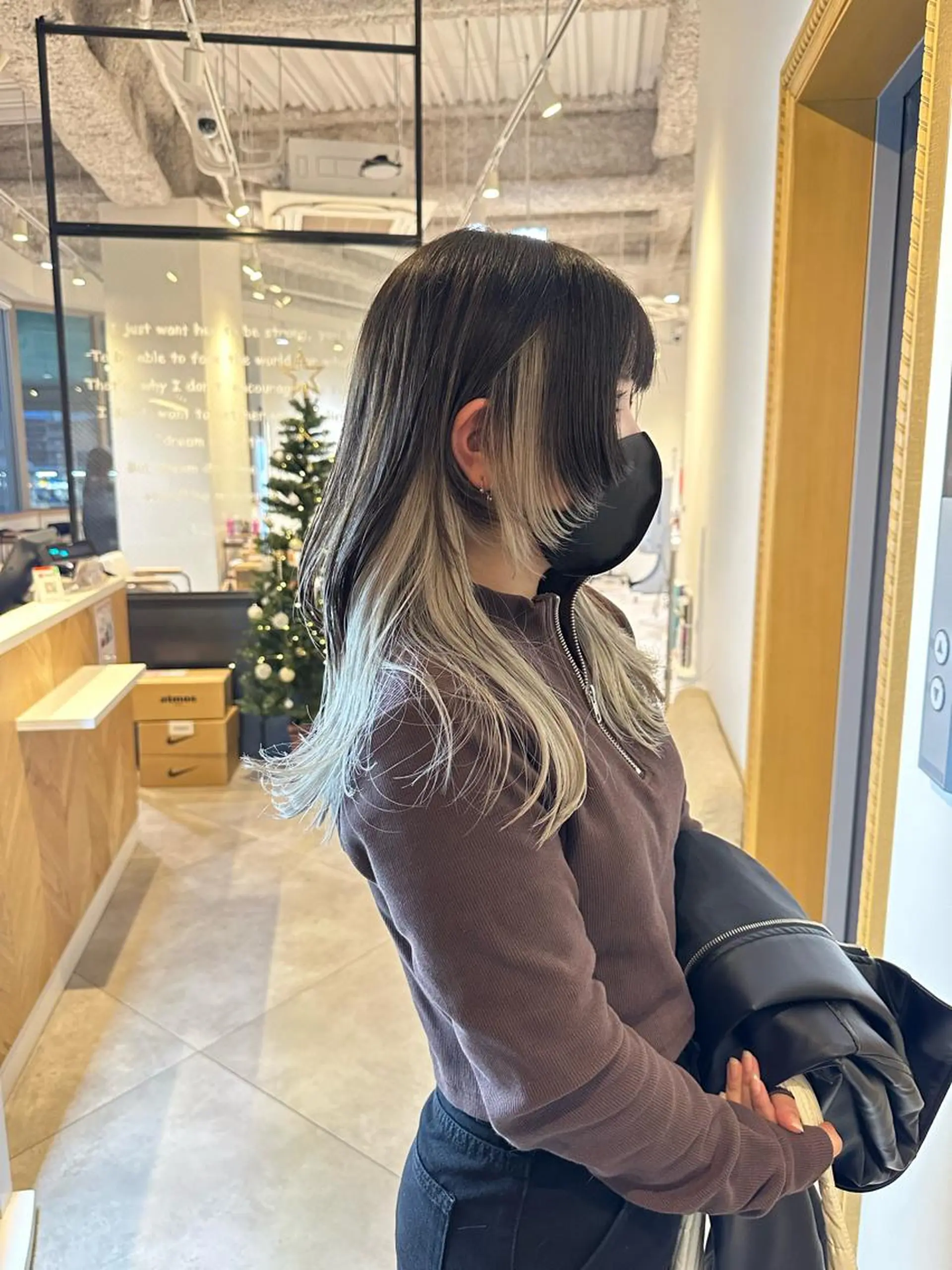 セミロング ボブ ハッシュカット 姫カット 韓国風ヘア レイヤーカット カット ヘアカラー 大阪ウルフカット ハッシュカットのヘアスタイル