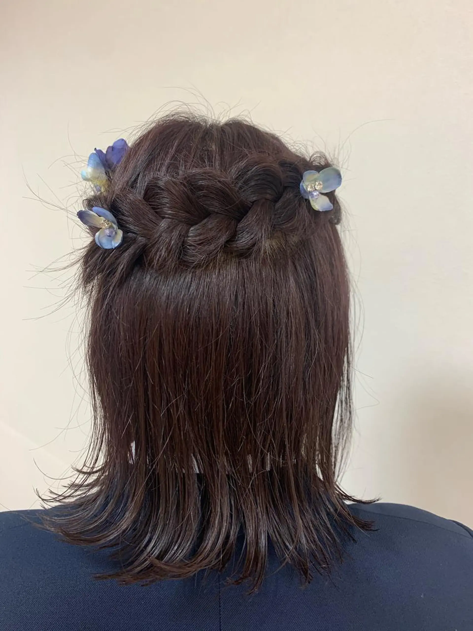 ミディアム カラー ヘアアレンジ ヘアセット 【Sweep】おじま のぞみのヘアスタイル