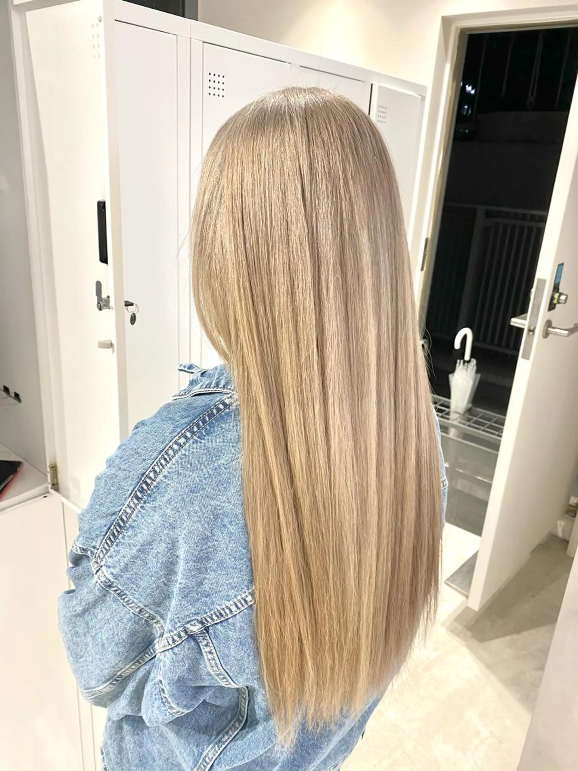 ロング カラー ベージュカラー ホワイトベージュ ヘアカラー ピンク/ベージュ /似合わせ/田島百華のヘアスタイル