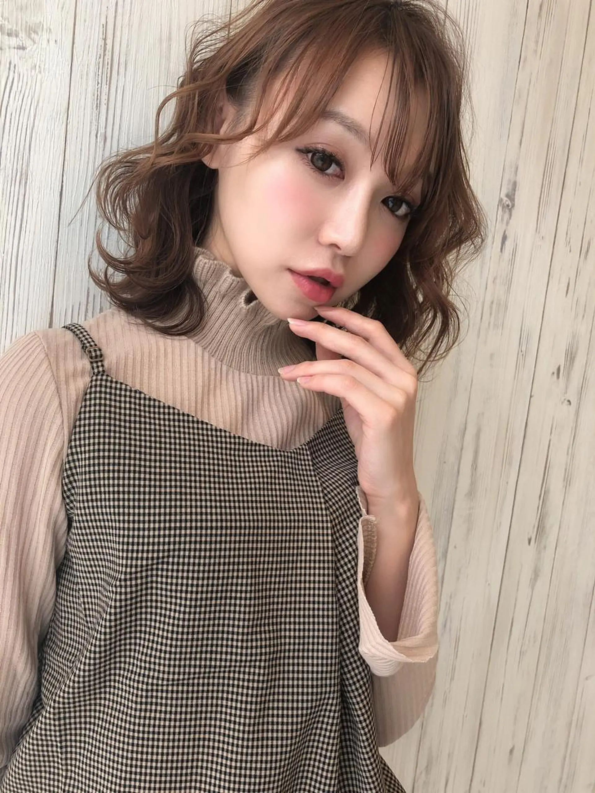 ミディアム カラー オーガニックカラー 顔周りカット 小顔カット トリートメント 🎊ルービック 京橋店💛のヘアスタイル