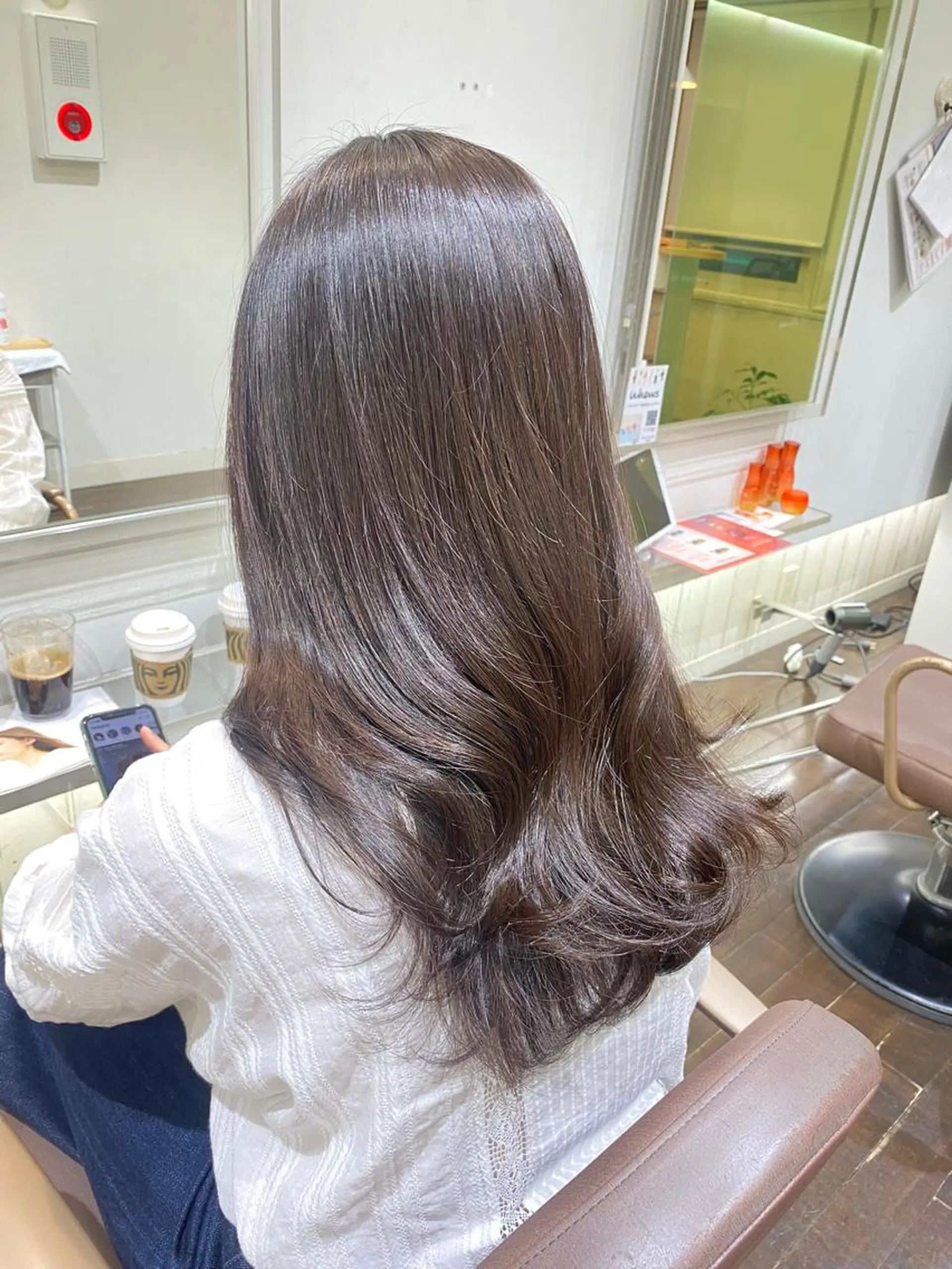 セミロング カラー 【ヘアセット/美眉】 吉川玲のヘアスタイル