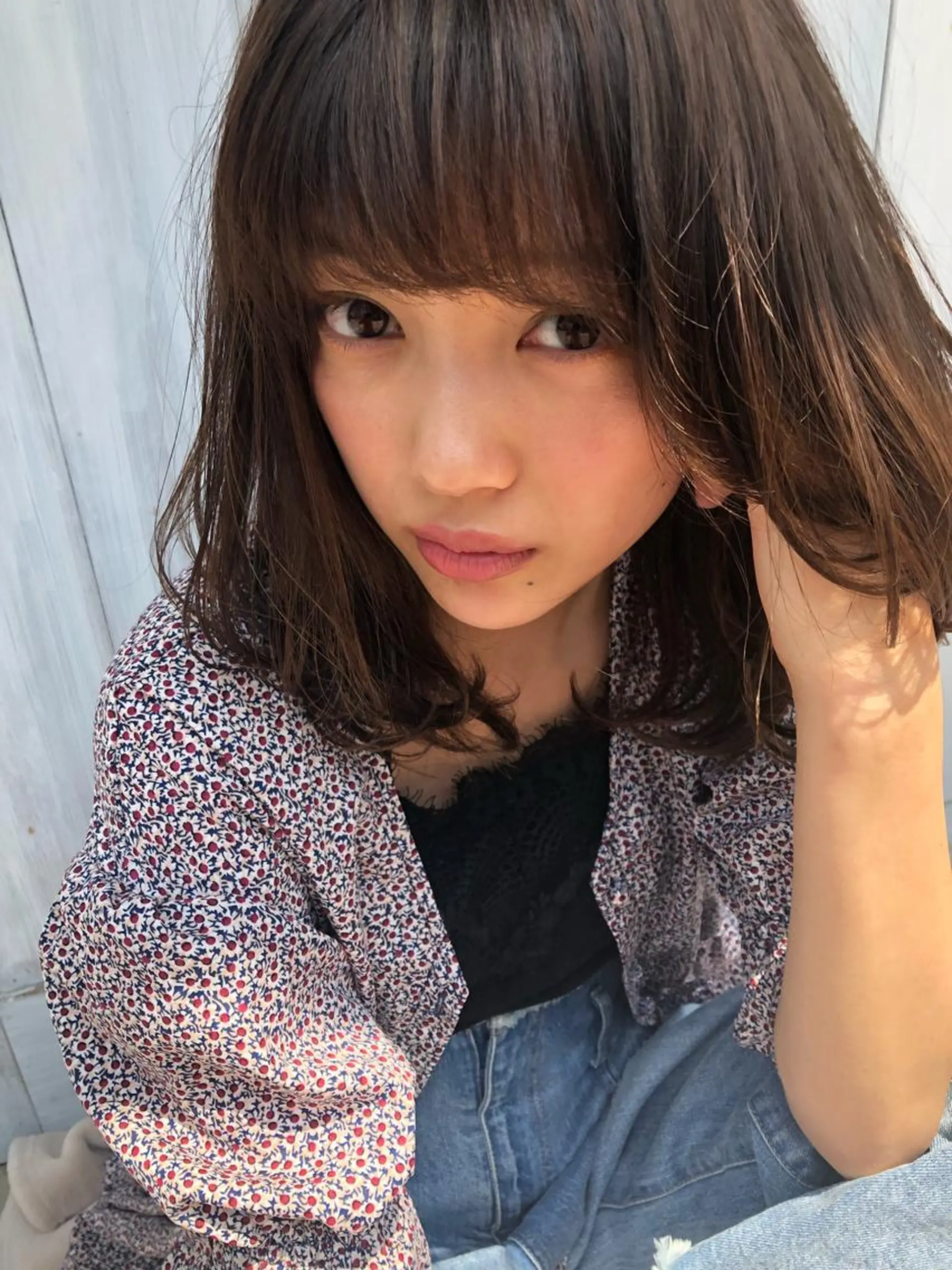 セミロング カラー 透明感カラー│ レイヤーヘア中居美樹のヘアスタイル