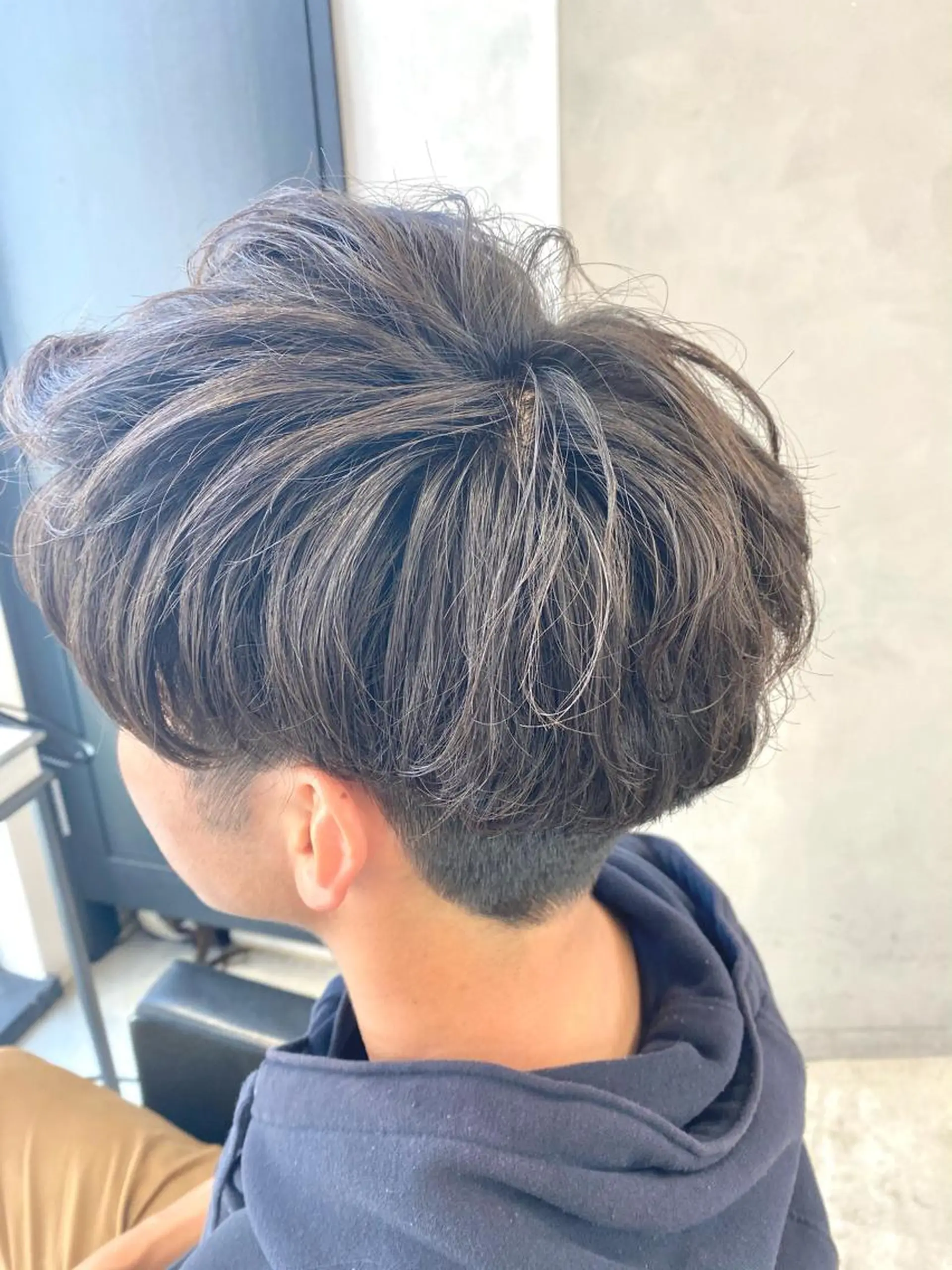 ショート パーマ メンズ メンズパーマ くせ毛 カット パーマ ピンク/ベージュ /似合わせ/田島百華のヘアスタイル