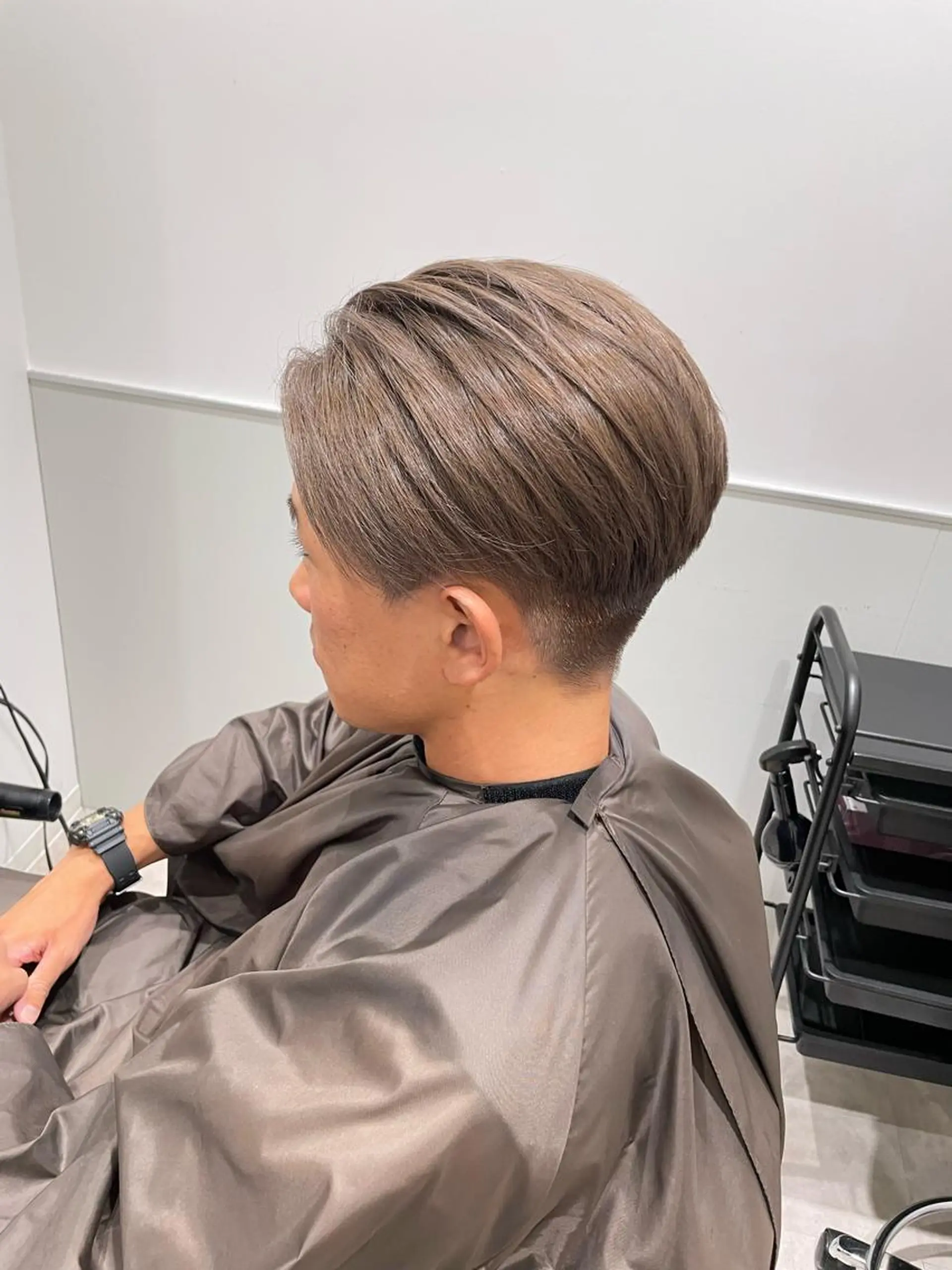 カラー ミルクティー× グレージュMOMOのヘアスタイル