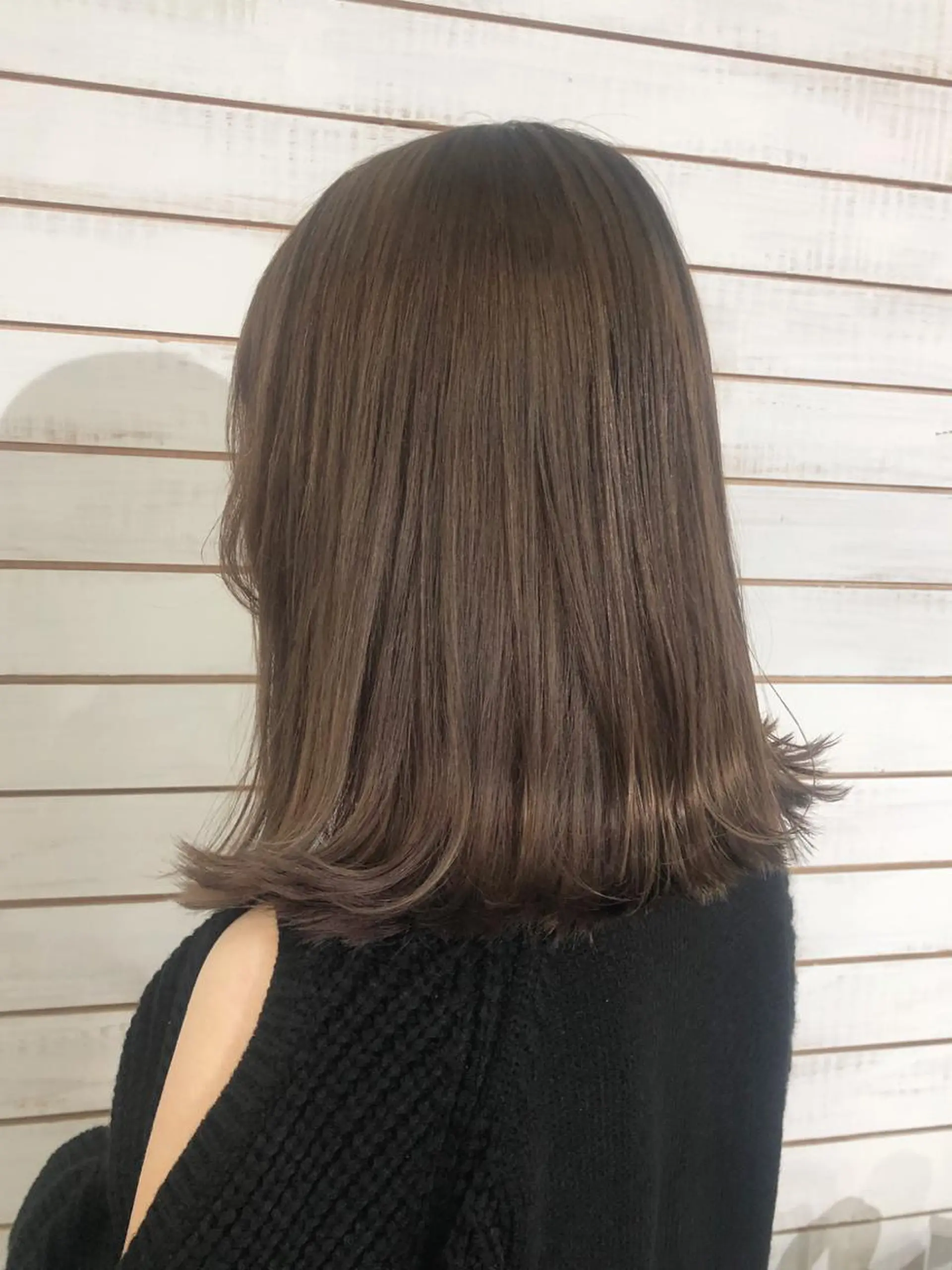 ミディアム カラー グレージュ 🦋美髪／エクステ 🦋アベイクミのヘアスタイル