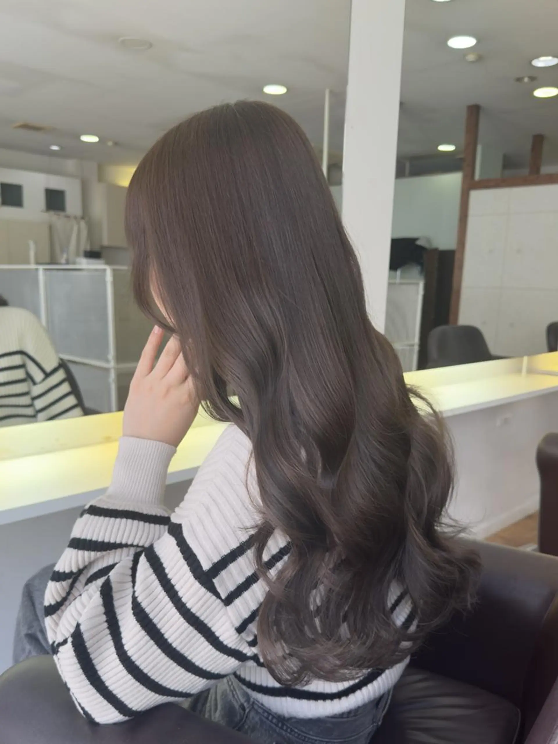 セミロング hip's eyes 渡辺舜のヘアスタイル