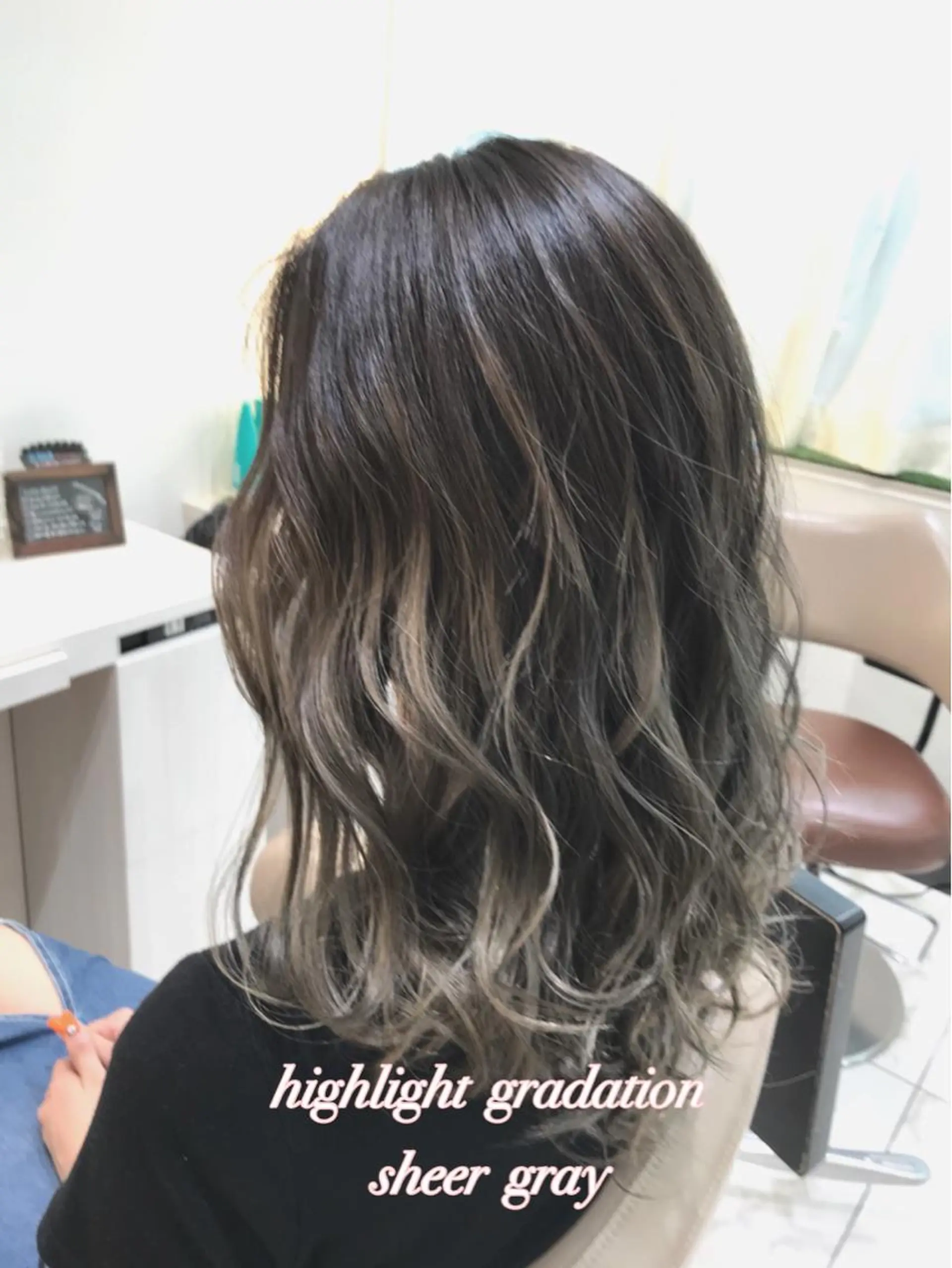ミディアム カラー グラデーションカラー ハイライトカラー ハイライト 山崎俊輔/髪質改善 /バレイヤージュのヘアスタイル