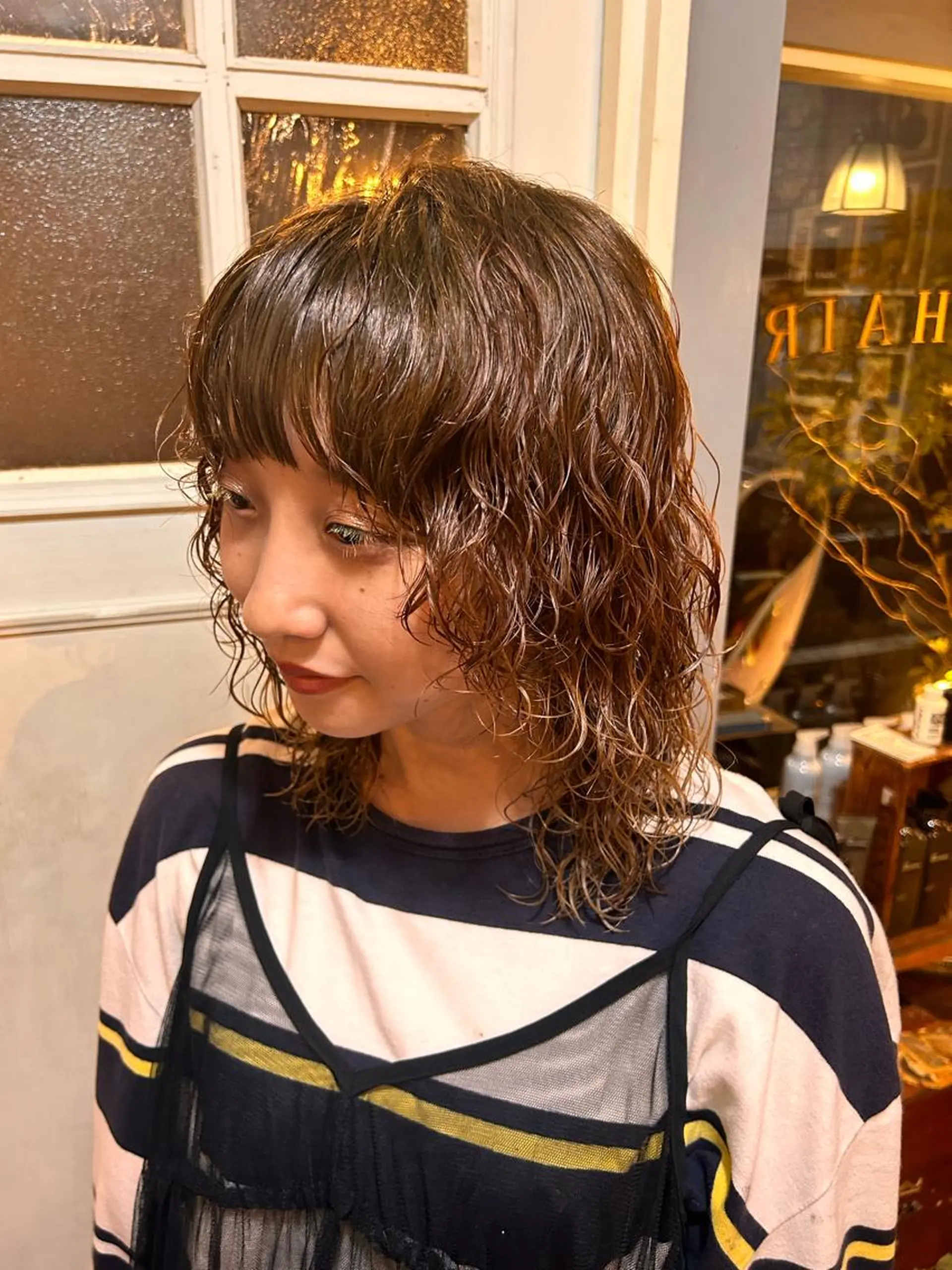 ミディアム パーマ ミディアムパーマ ウルフカット カット パーマ トリートメント 清水千優/パーマ/透 明感カラー/メンズのヘアスタイル