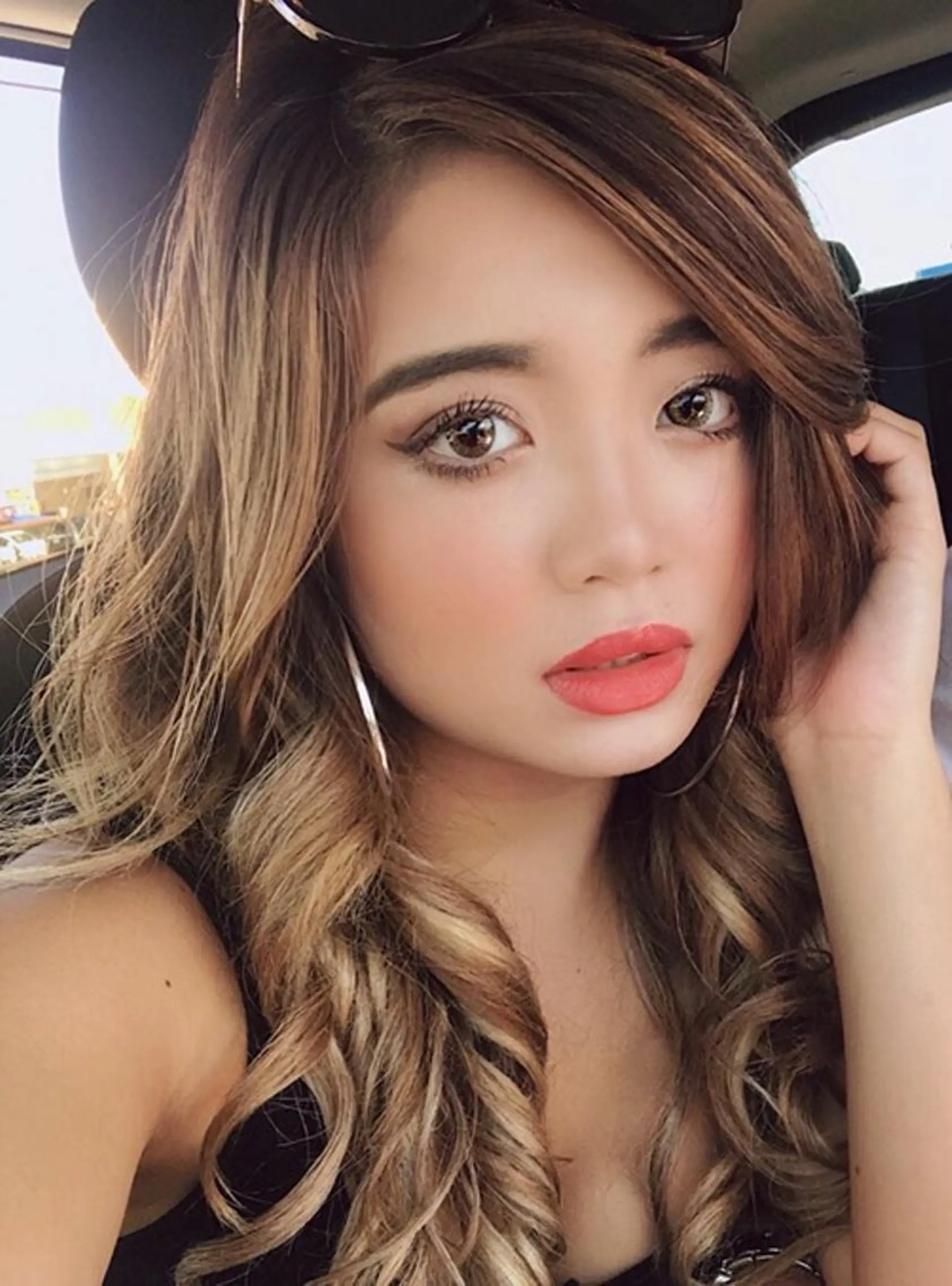 ロング カラー パーマ ヘアアレンジ Device ディバイスのヘアスタイル