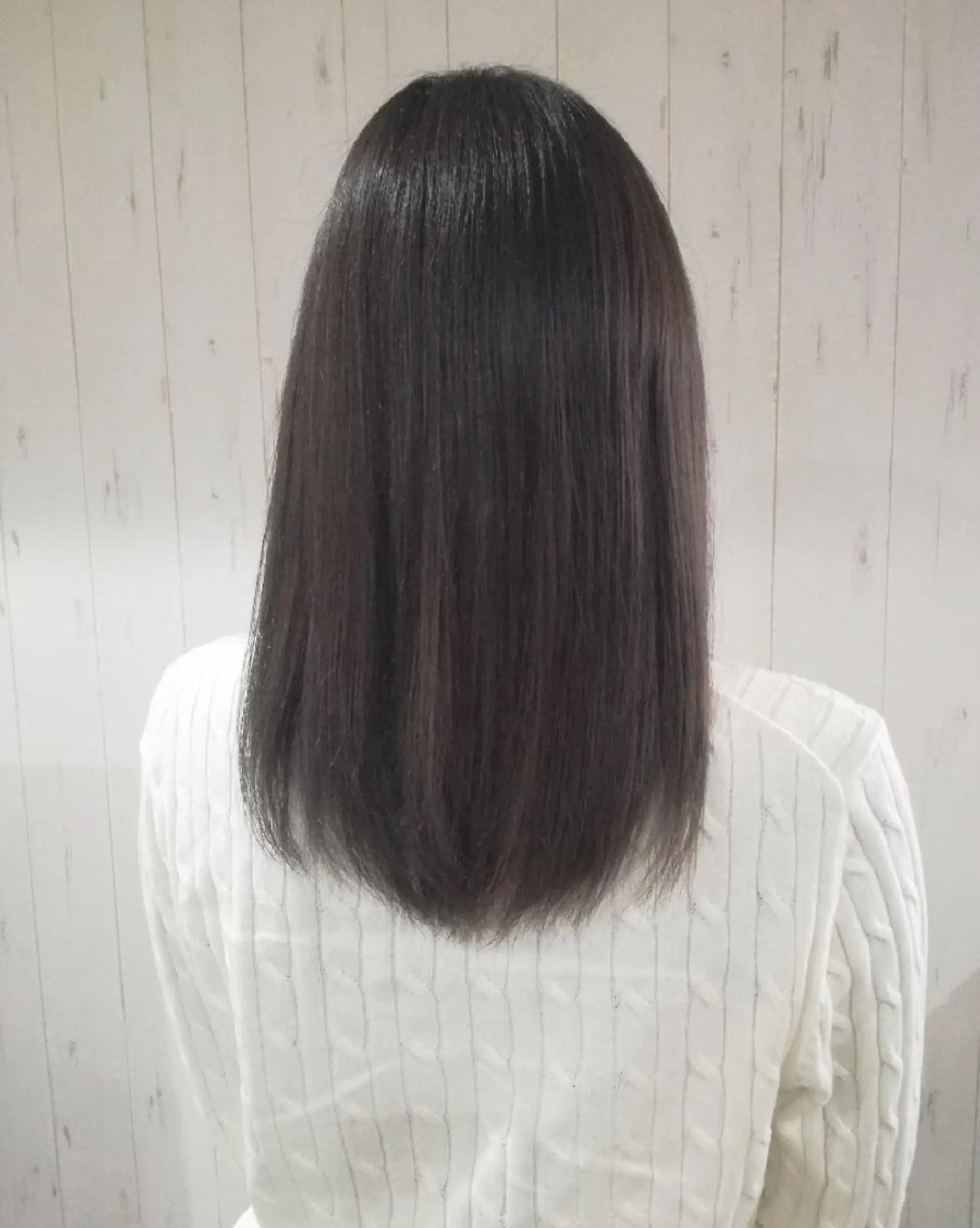 セミロング カラー グレージュ 西川 敏夫のヘアスタイル