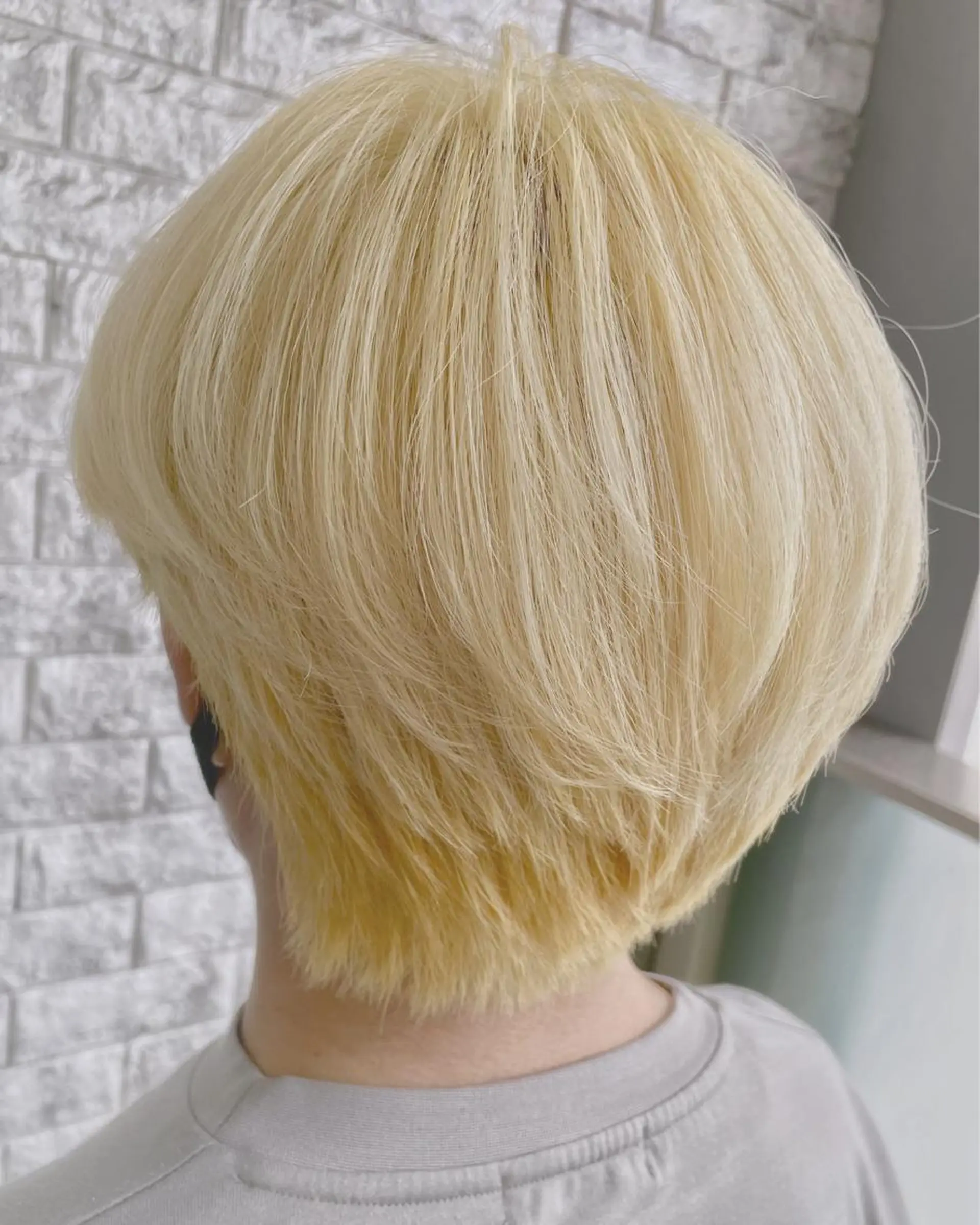 カラー メンズ EMANON新宿南口所属・🦄中性ウルフ ☁️Shiori🦄のヘアスタイル