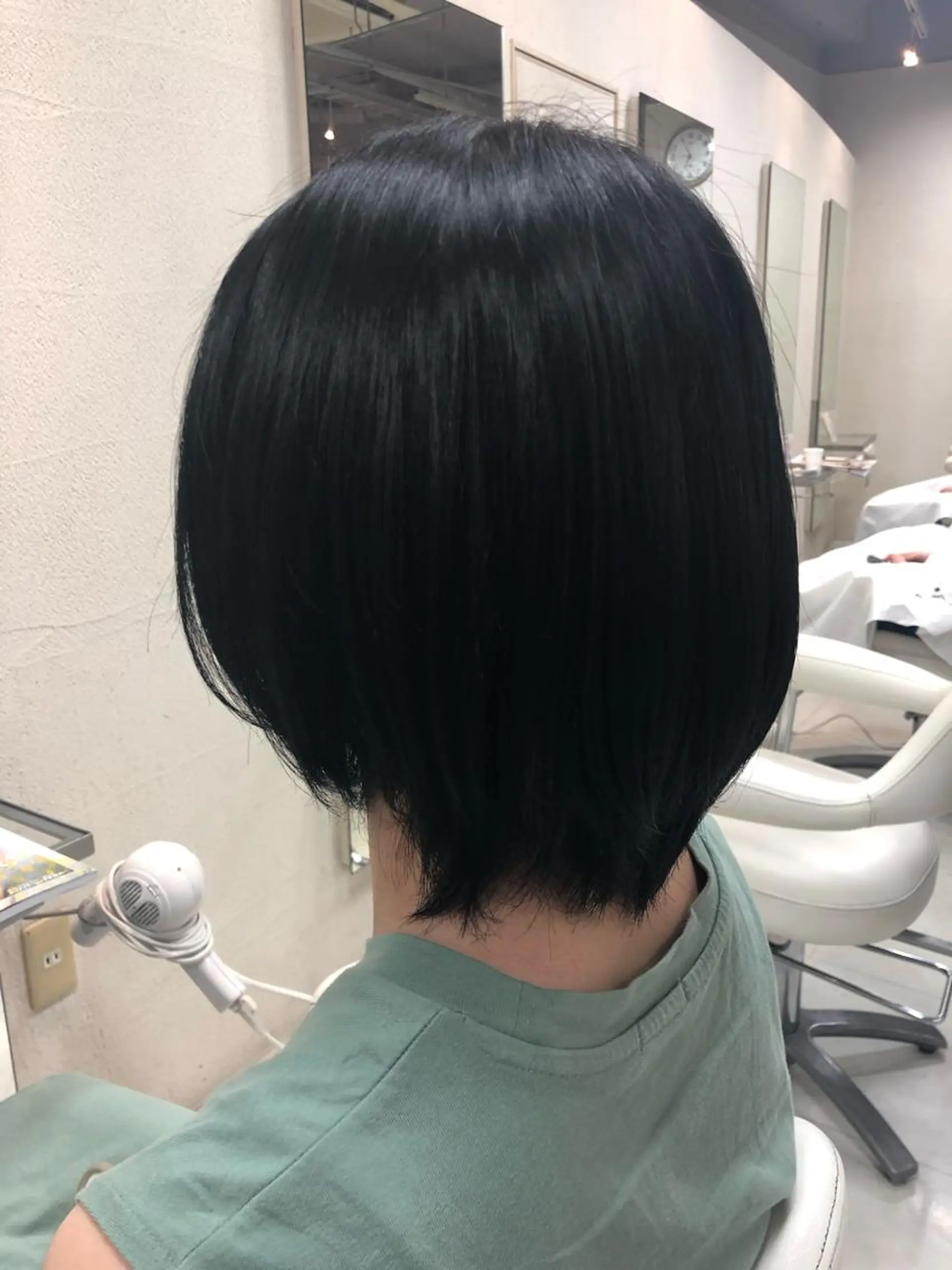 ショート ヘアカラー 阿部 美咲のヘアスタイル