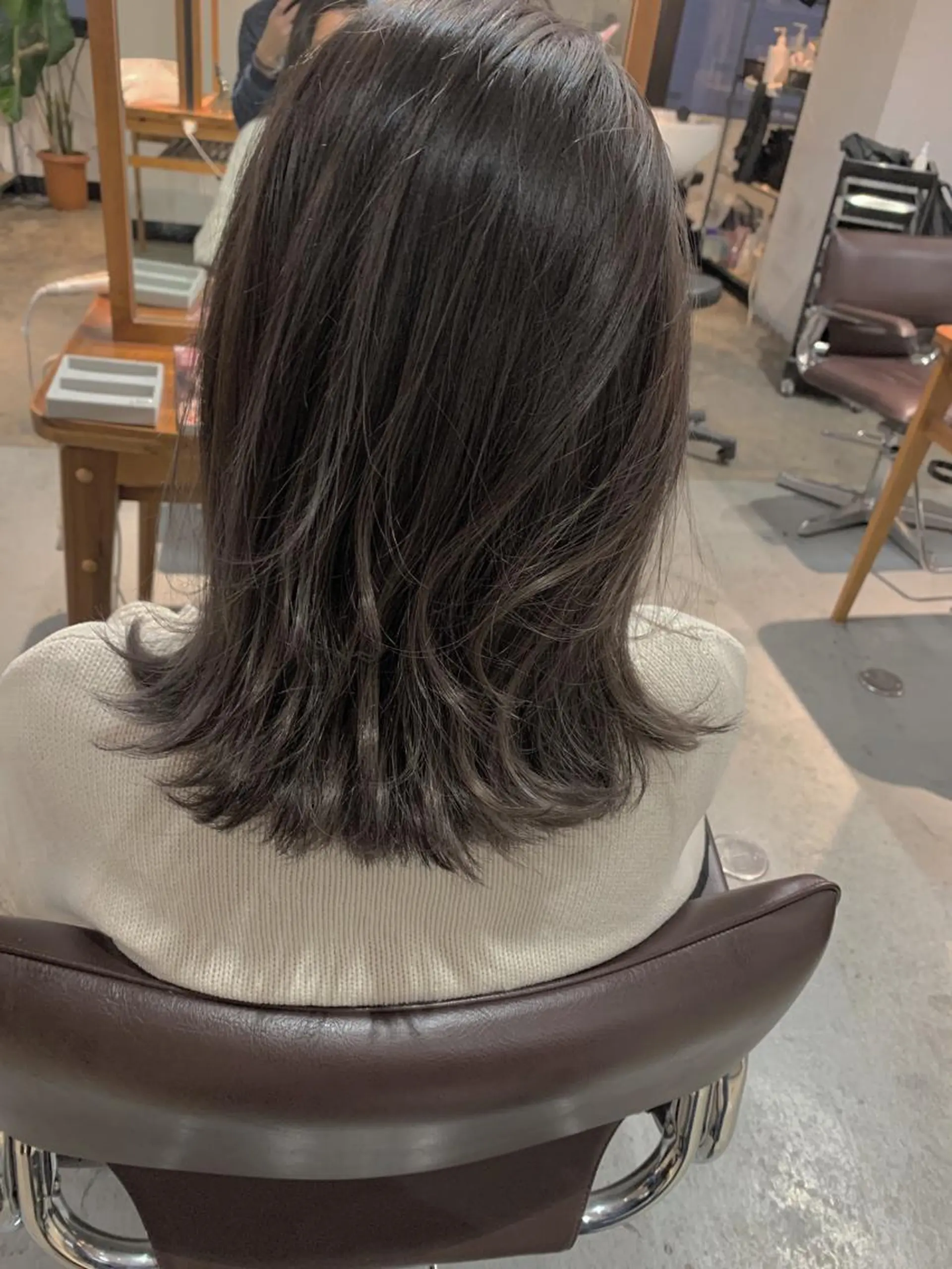 ミディアム カット ヘアカラー トリートメント hair  design Norm所属・ハイライトバレイヤー ジュ🎨川村聖吾🎨のヘアスタイル