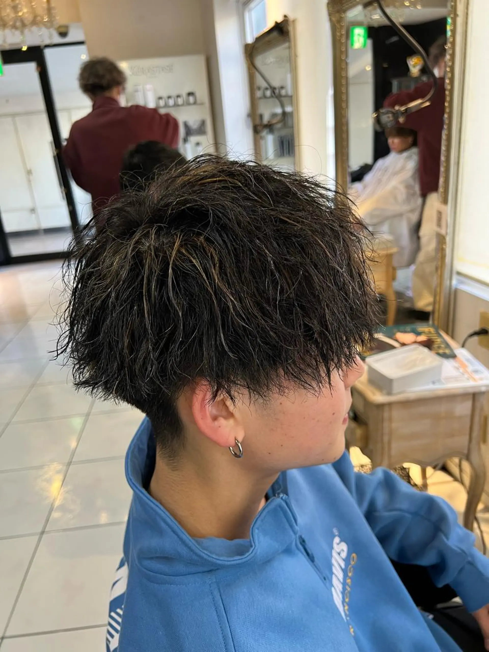 カラー パーマ メンズ メンズハイライト メンズパーマ ハイライトカラー パーマ特化美容師 茂木広幸のヘアスタイル