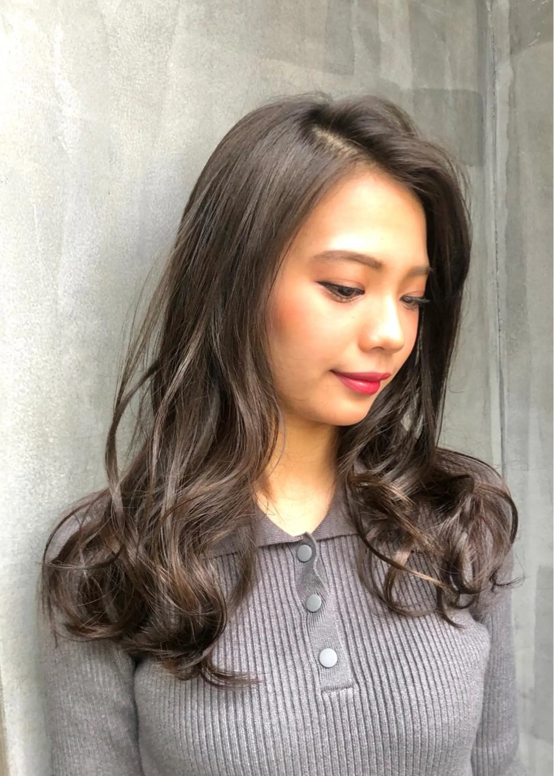 セミロング カラー アッシュ 透明感カラー Mogami Kengoのヘアスタイル