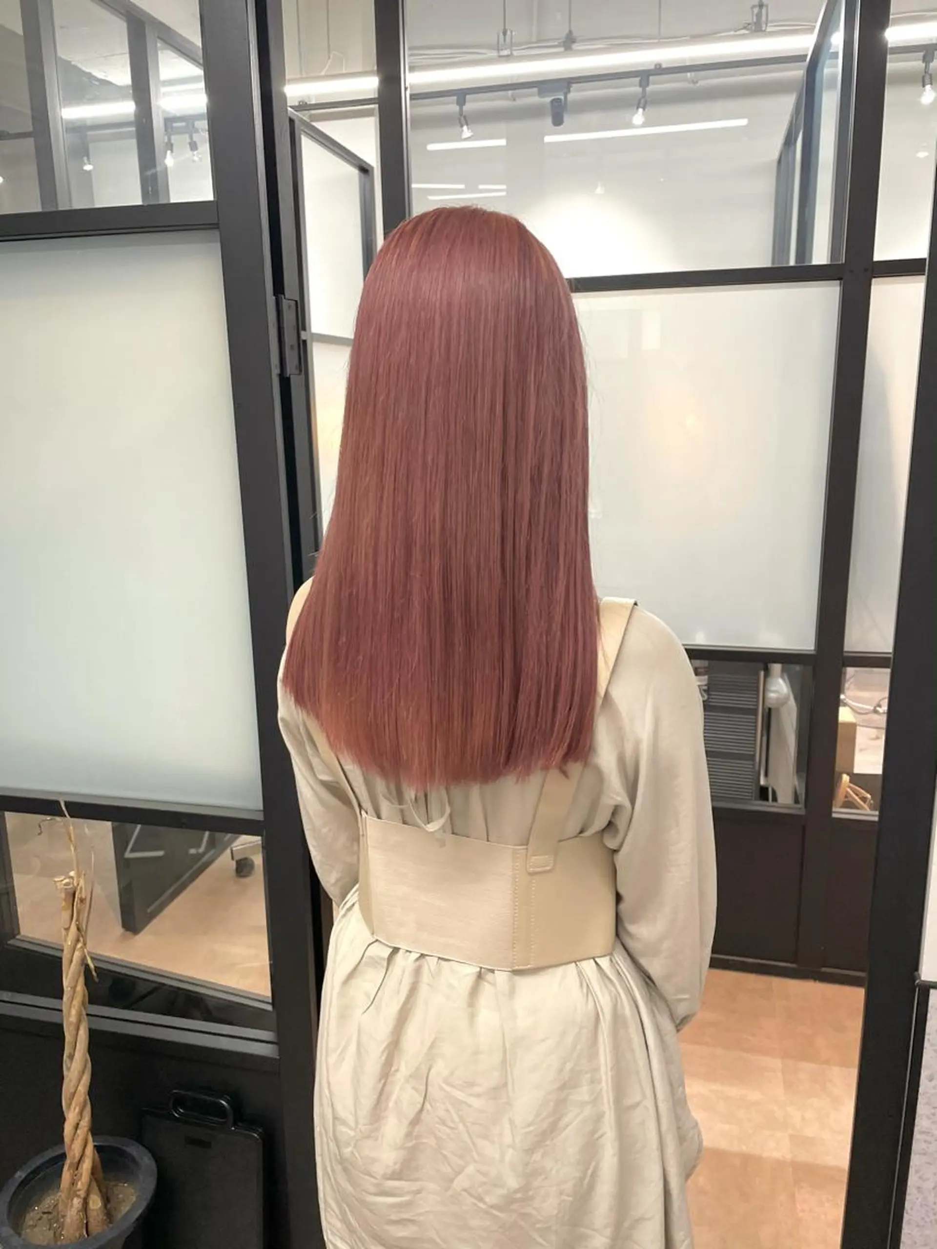 カラー ピンクカラー storiiz所属・本田大輝top designerのヘアスタイル