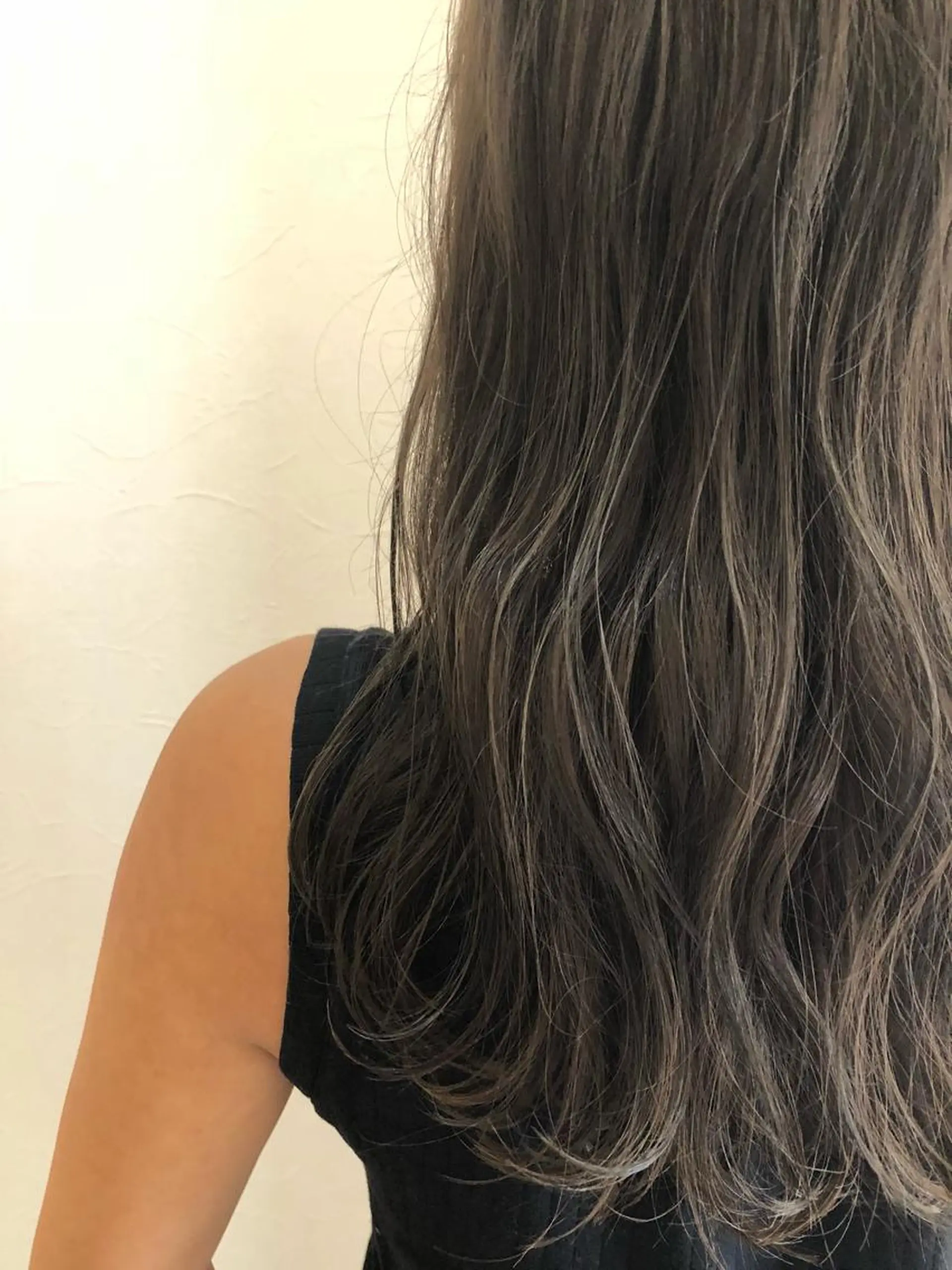 ミディアム カラー IVY joure Suzu.のヘアスタイル