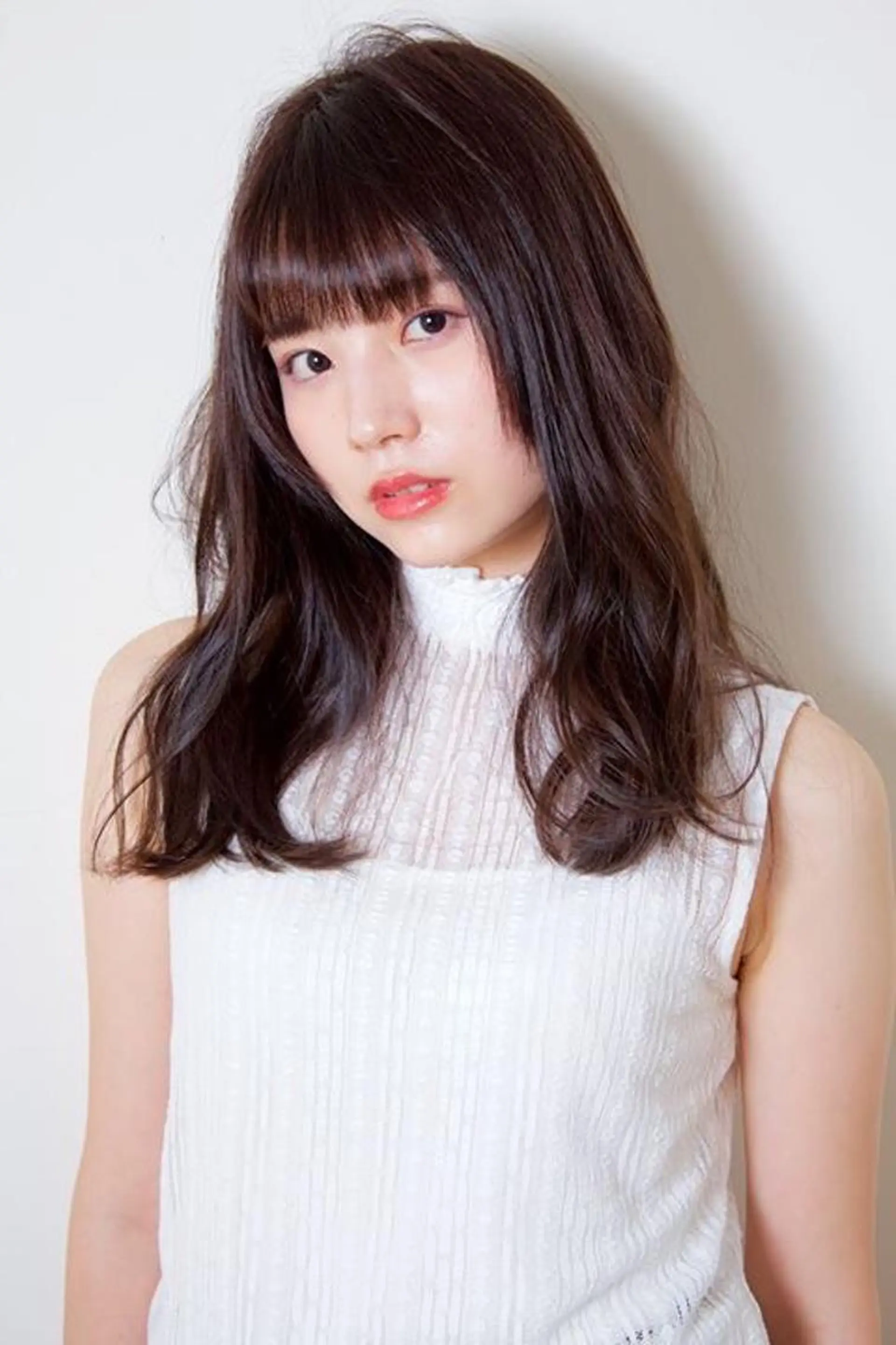 セミロング カラー パーマ 水原 恵莉香のヘアスタイル