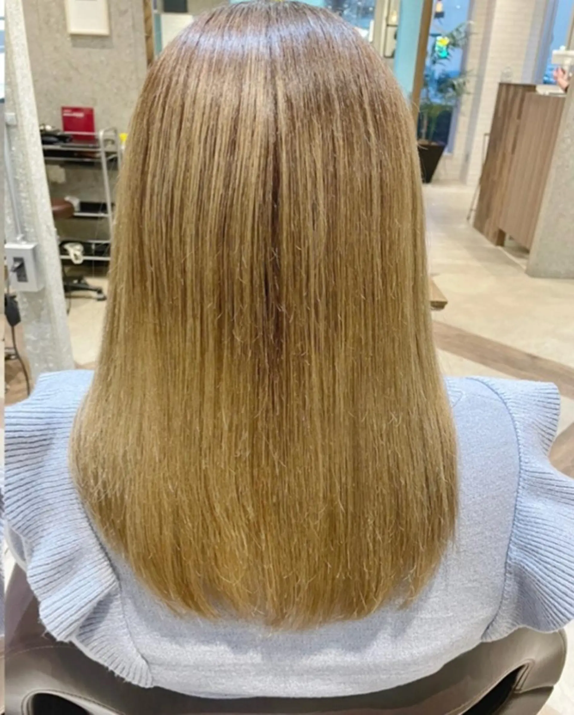 セミロング カラー ケアブリーチ /髪質 改善/古橋圭史郎のヘアスタイル