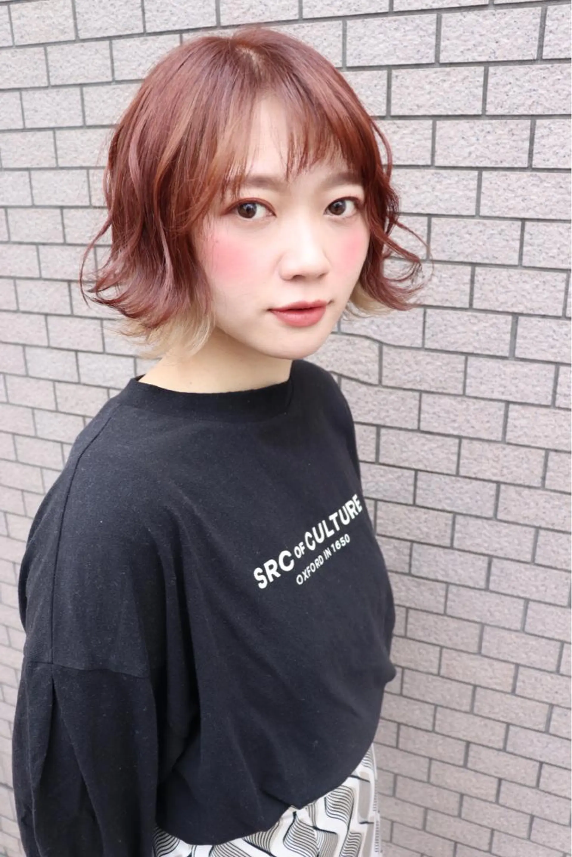 ショート カラー インナーカラー 汐見 悠佑のヘアスタイル