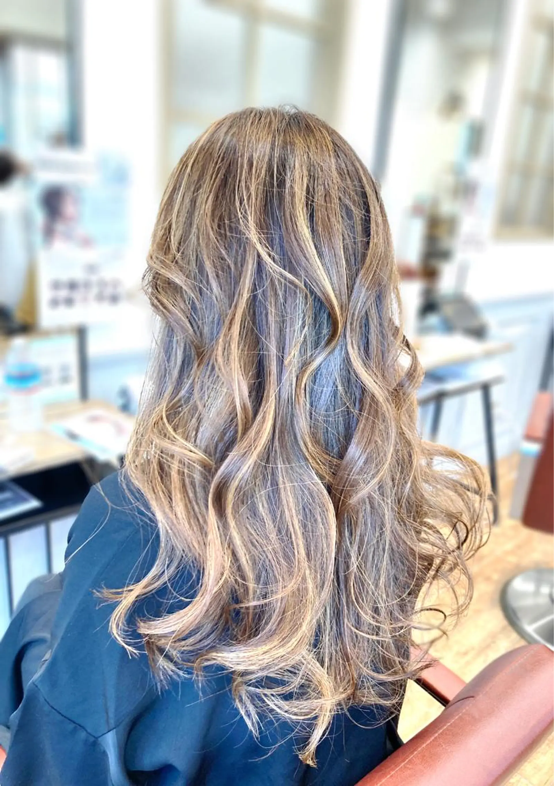 ロング 菅原 綾のヘアスタイル