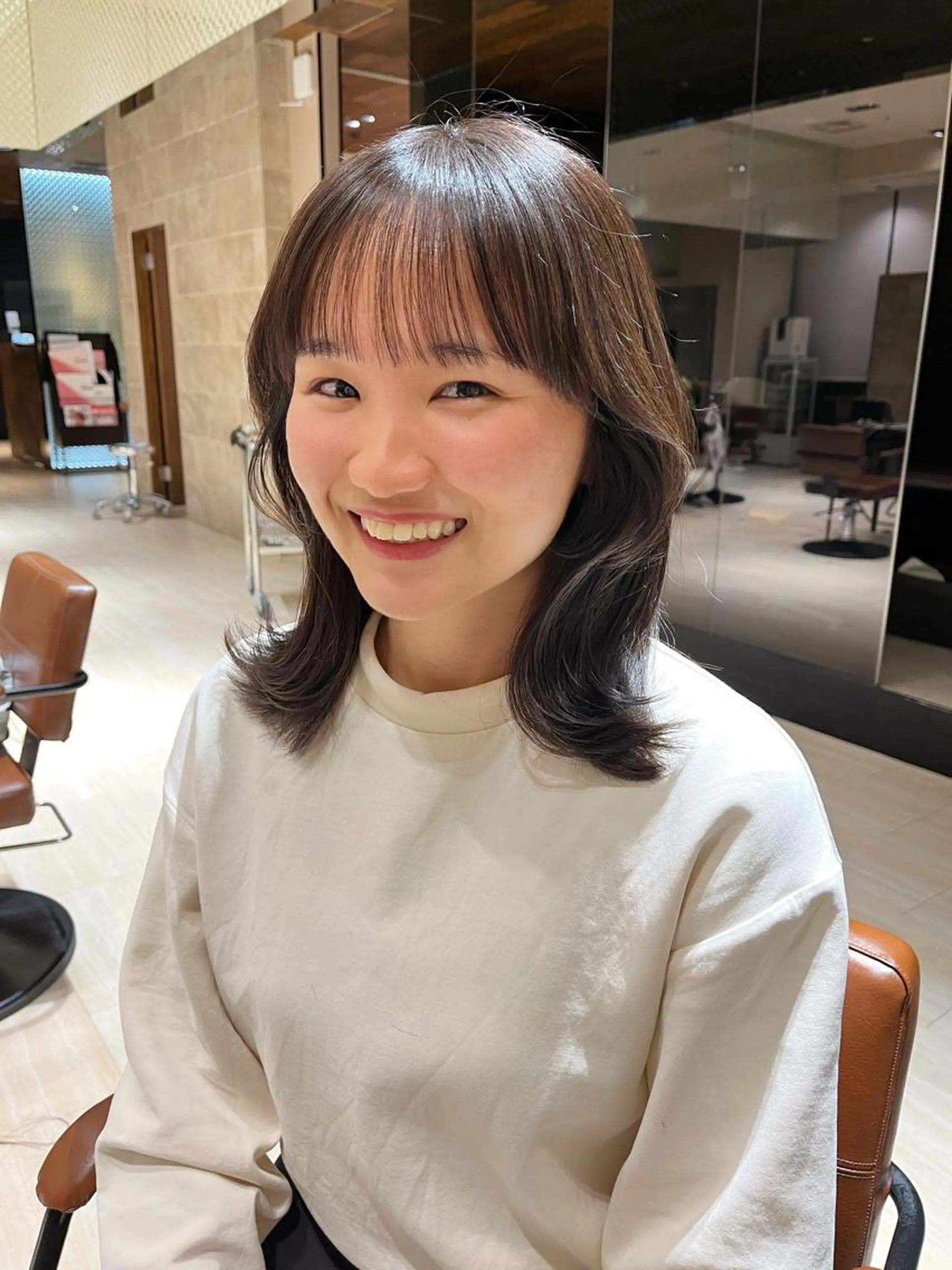 ミディアム カラー 透明感カラー グレージュ Je suis heureuse Tres所属・早朝セット☀️ レイヤー/Momoのヘアスタイル
