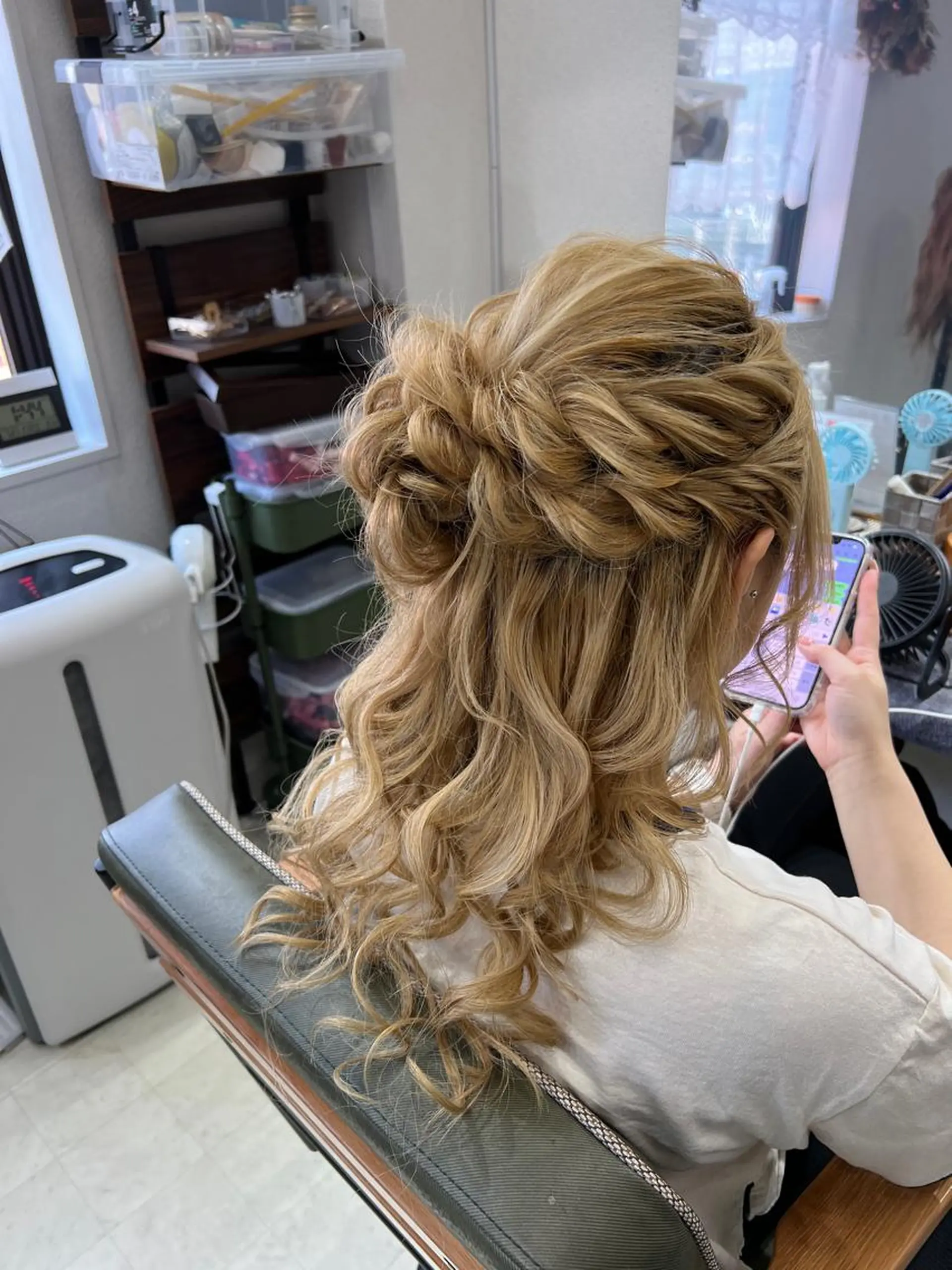 ロング ヘアアレンジ ハーフアップ お団子ヘア 山室 敬義のヘアスタイル