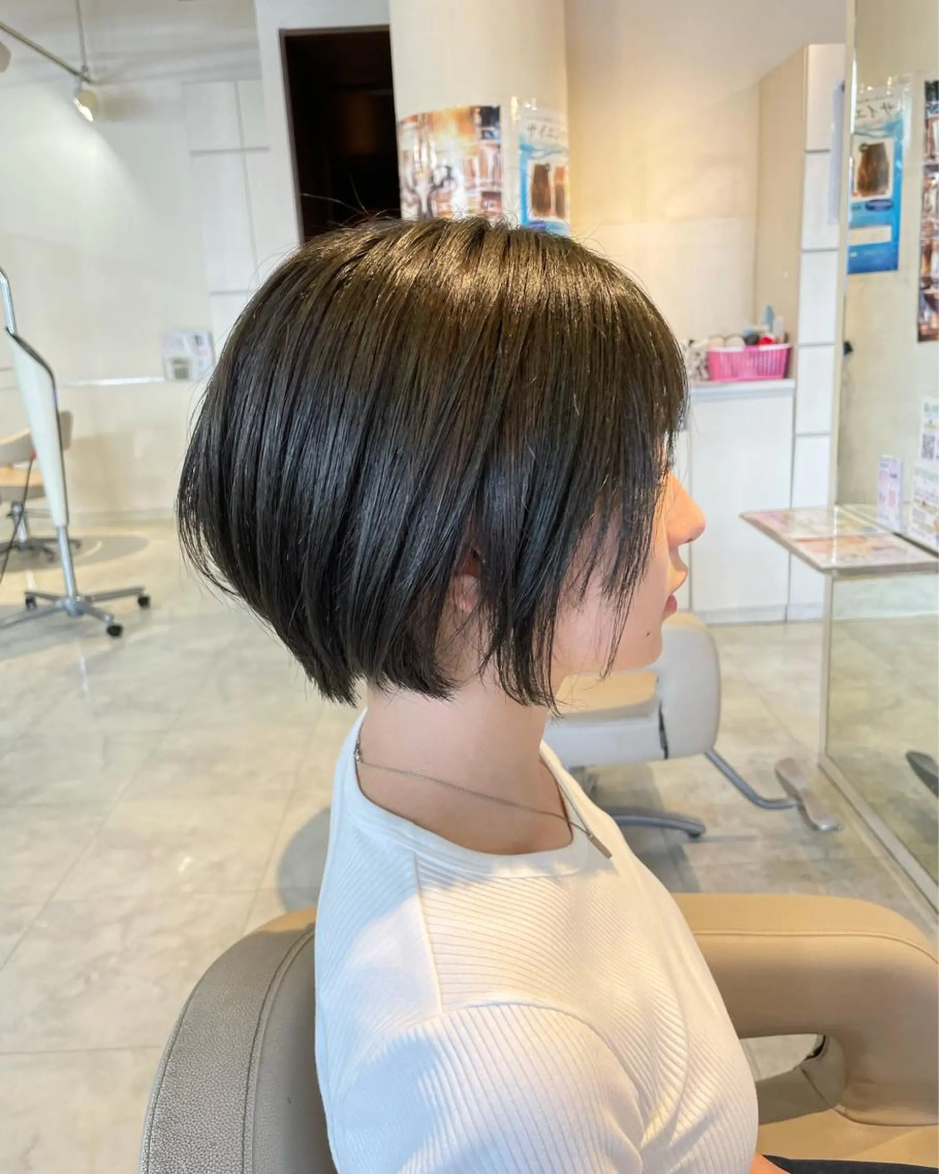 ショート カット ヘアカラー 本田 卓也のヘアスタイル