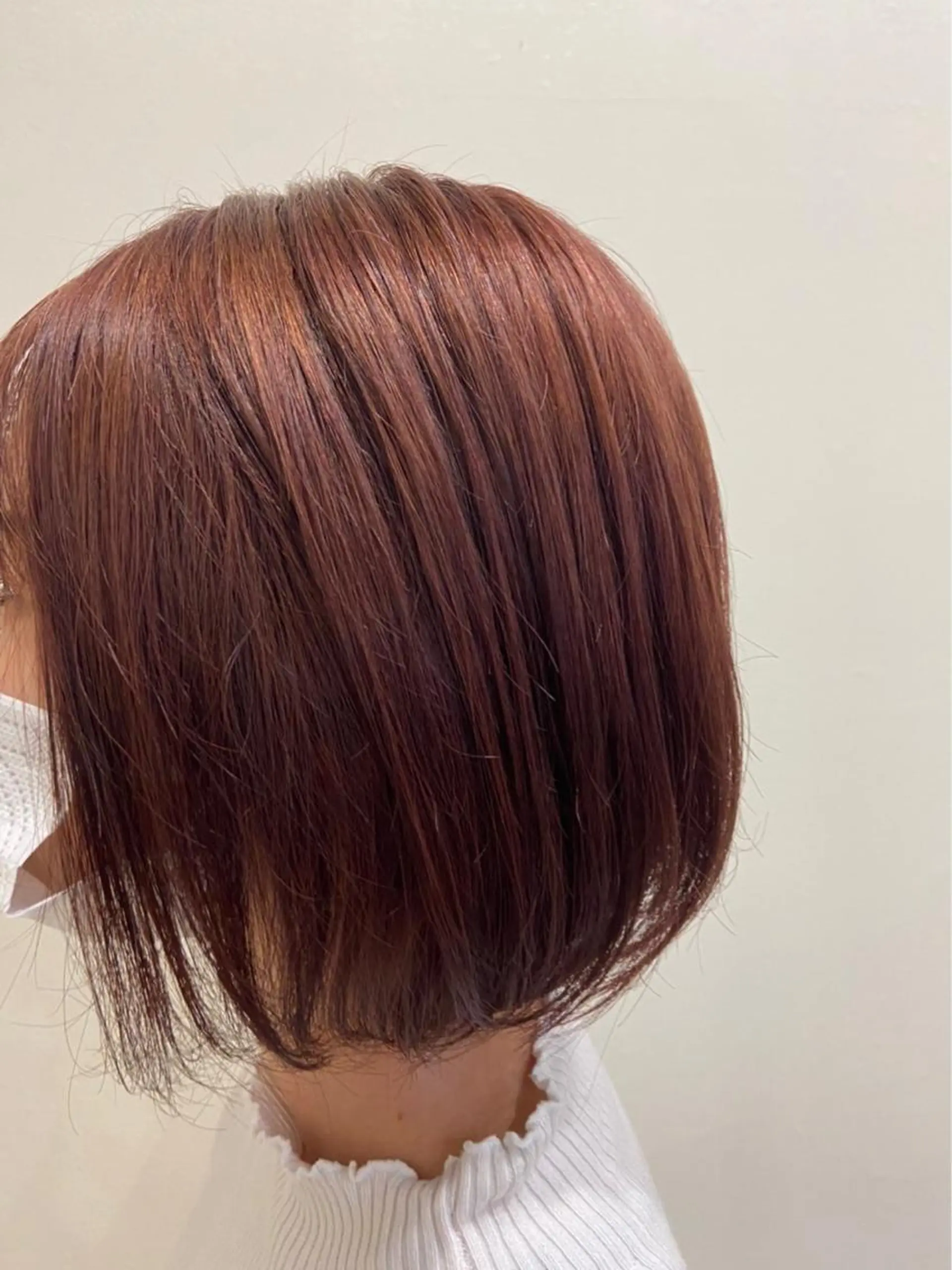 ショート カラー ブリーチ ブラウンカラー ピンクカラー ピンクブラウン mugelca所属・ワタナベ リリコのヘアスタイル