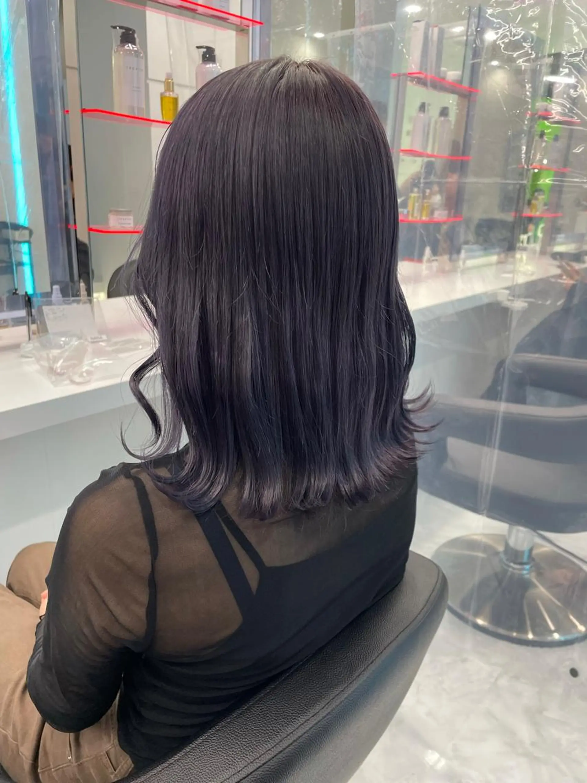 ミディアム カラー Ella所属・nana【艶髪】/ レイヤー/縮毛矯正のヘアスタイル