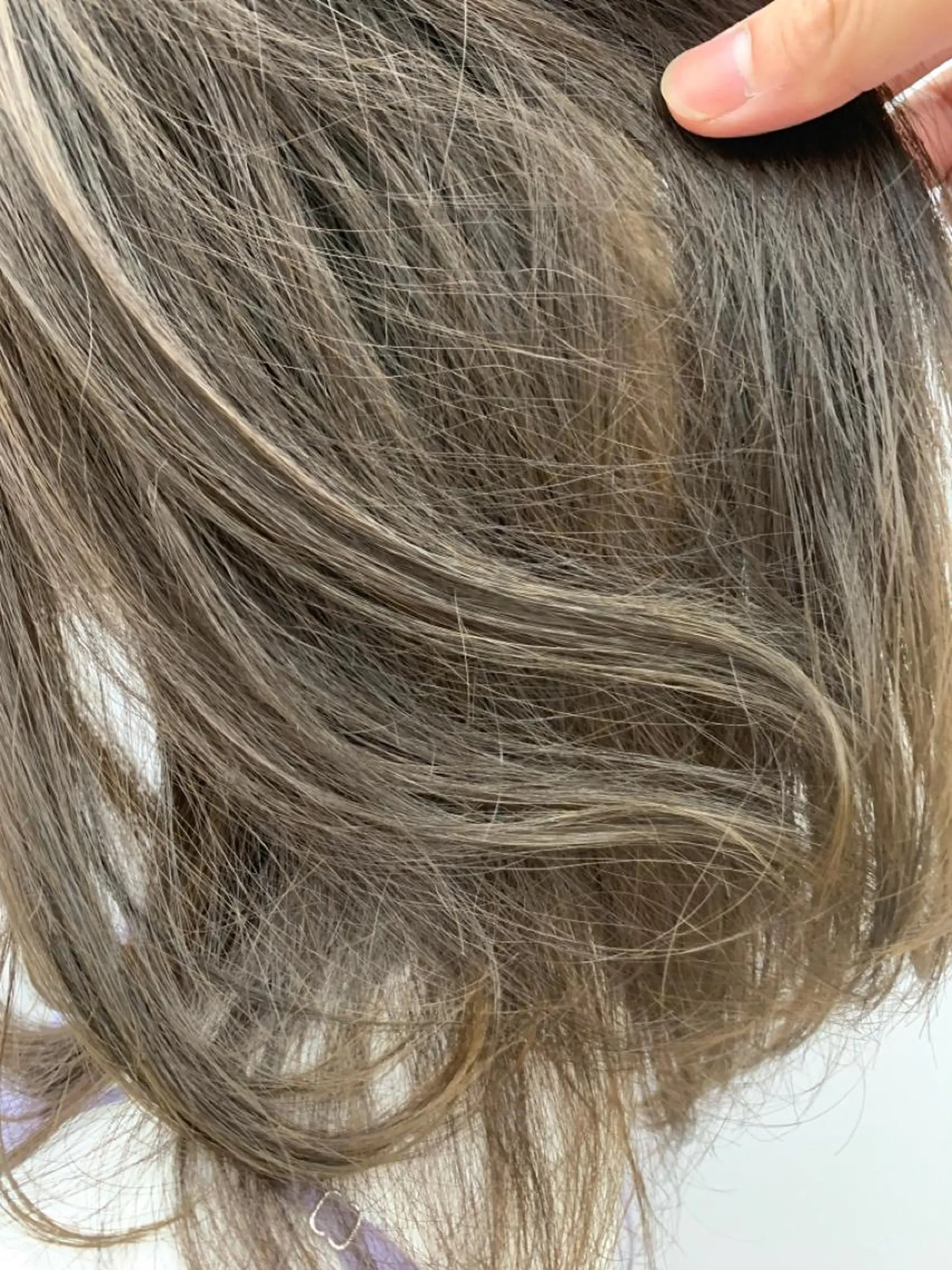 ミディアム カラー ブルーカラー ブルージュ グレージュ 髪質改善×大人可愛い 艶髪🫧ダイトのヘアスタイル