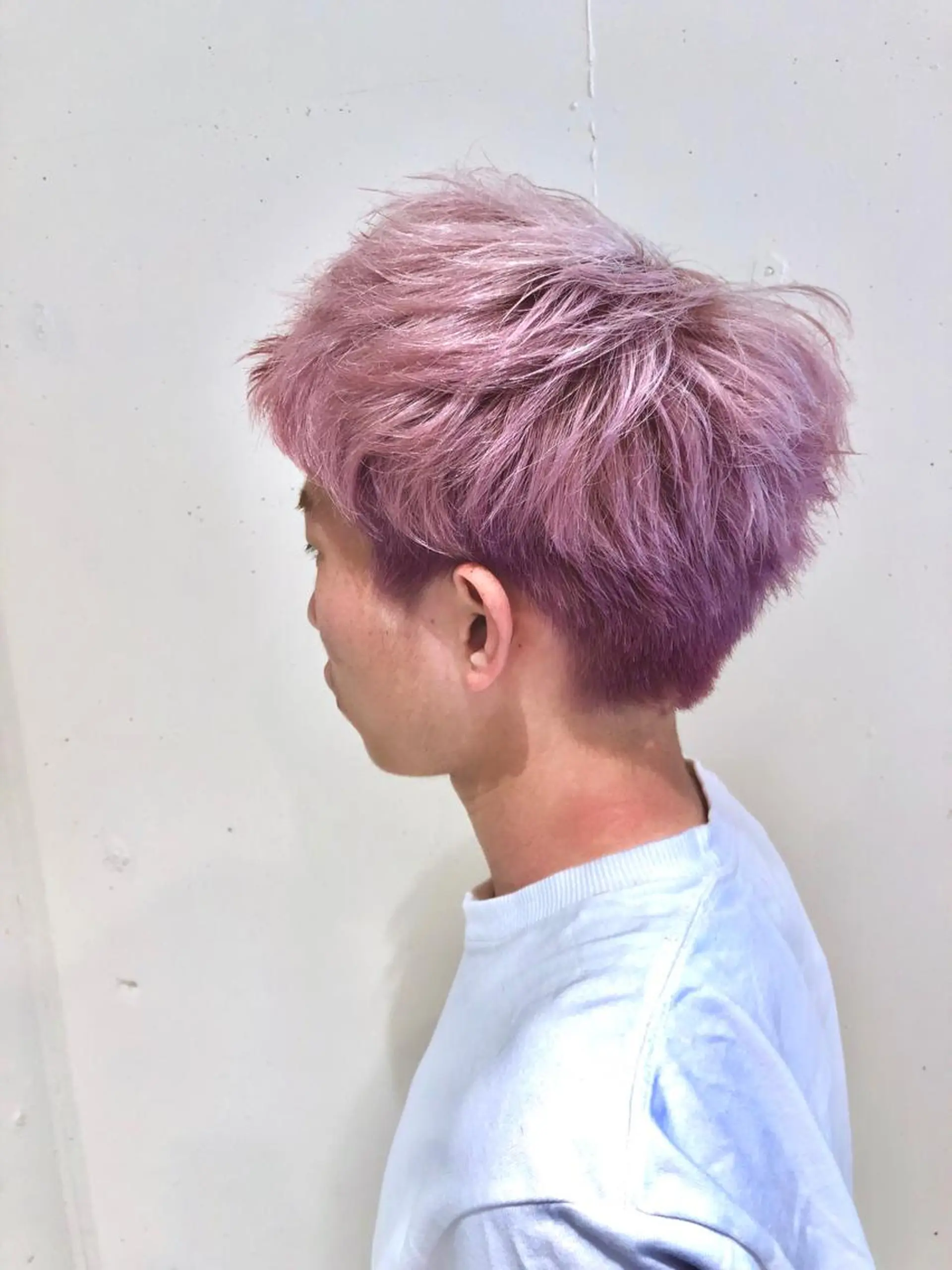 ショート カラー パーマ ヘアアレンジ メンズ メンズバレイヤージュ メンズブリーチ メンズハイライト メンズパーマ ツーブロック 【ツヤ髪美容師】 ツダケイスケのヘアスタイル