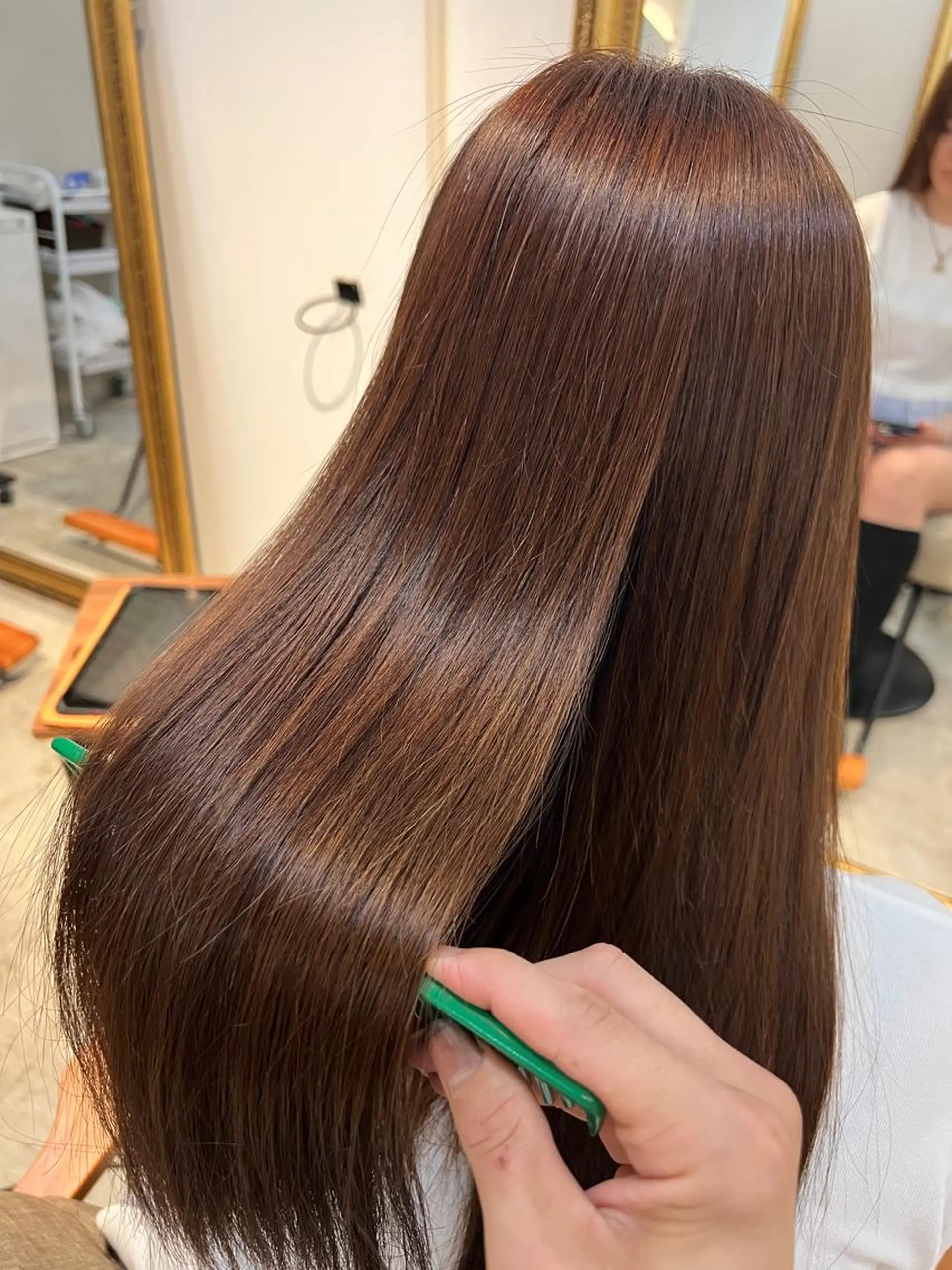 ロング ヘアカラー トリートメント 目を惹く艶髪/髪質 改善カラー🤎ぐっちのヘアスタイル