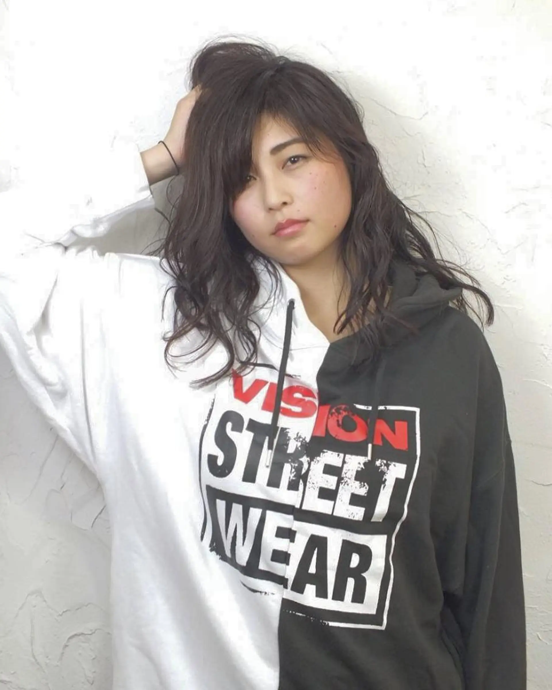 セミロング カラー パーマ ヘアアレンジ アッシュ ラベンダーカラー ラベンダーアッシュ エグチ アキラのヘアスタイル