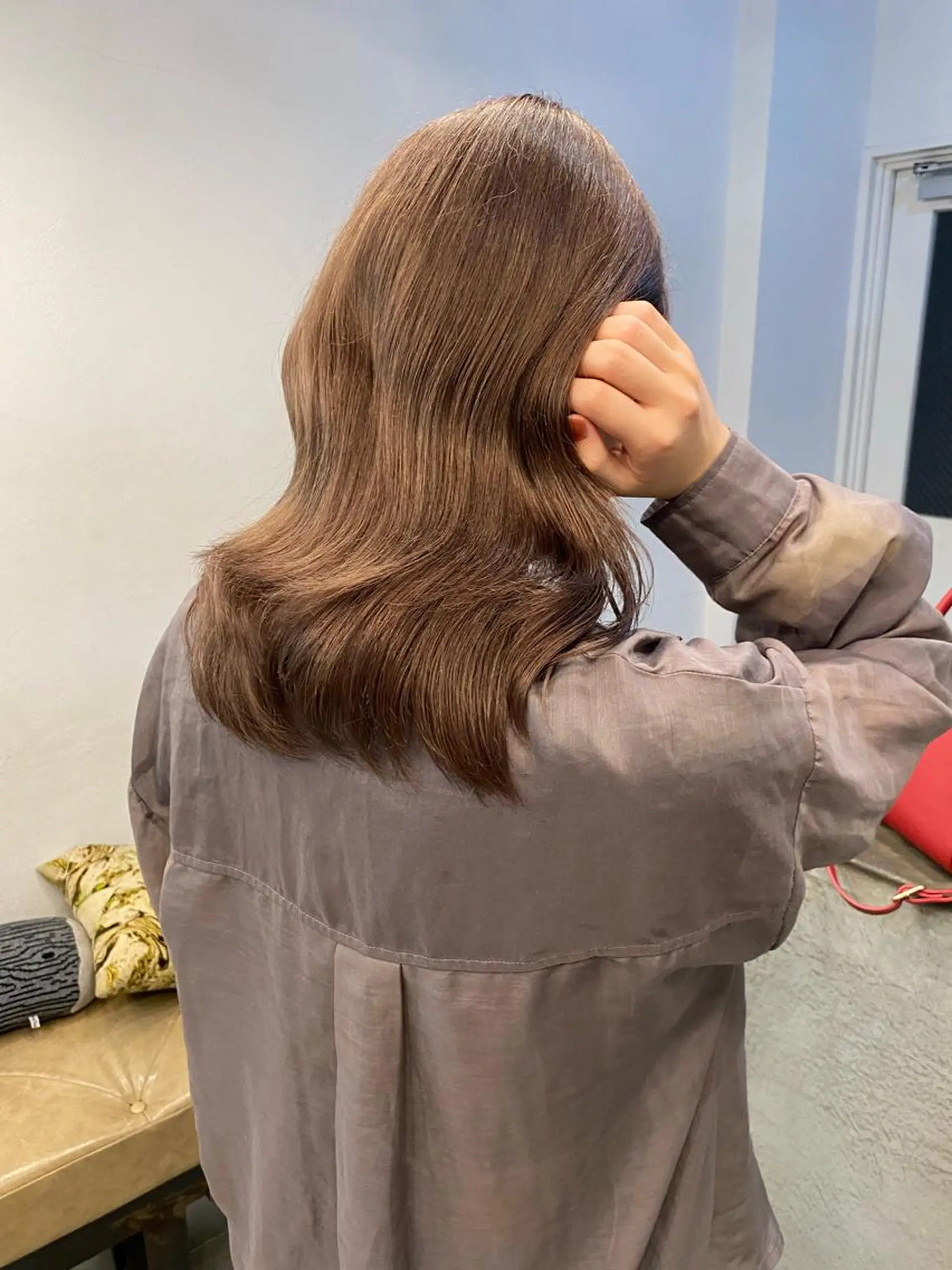 ミディアム カラー vixus mamiのヘアスタイル