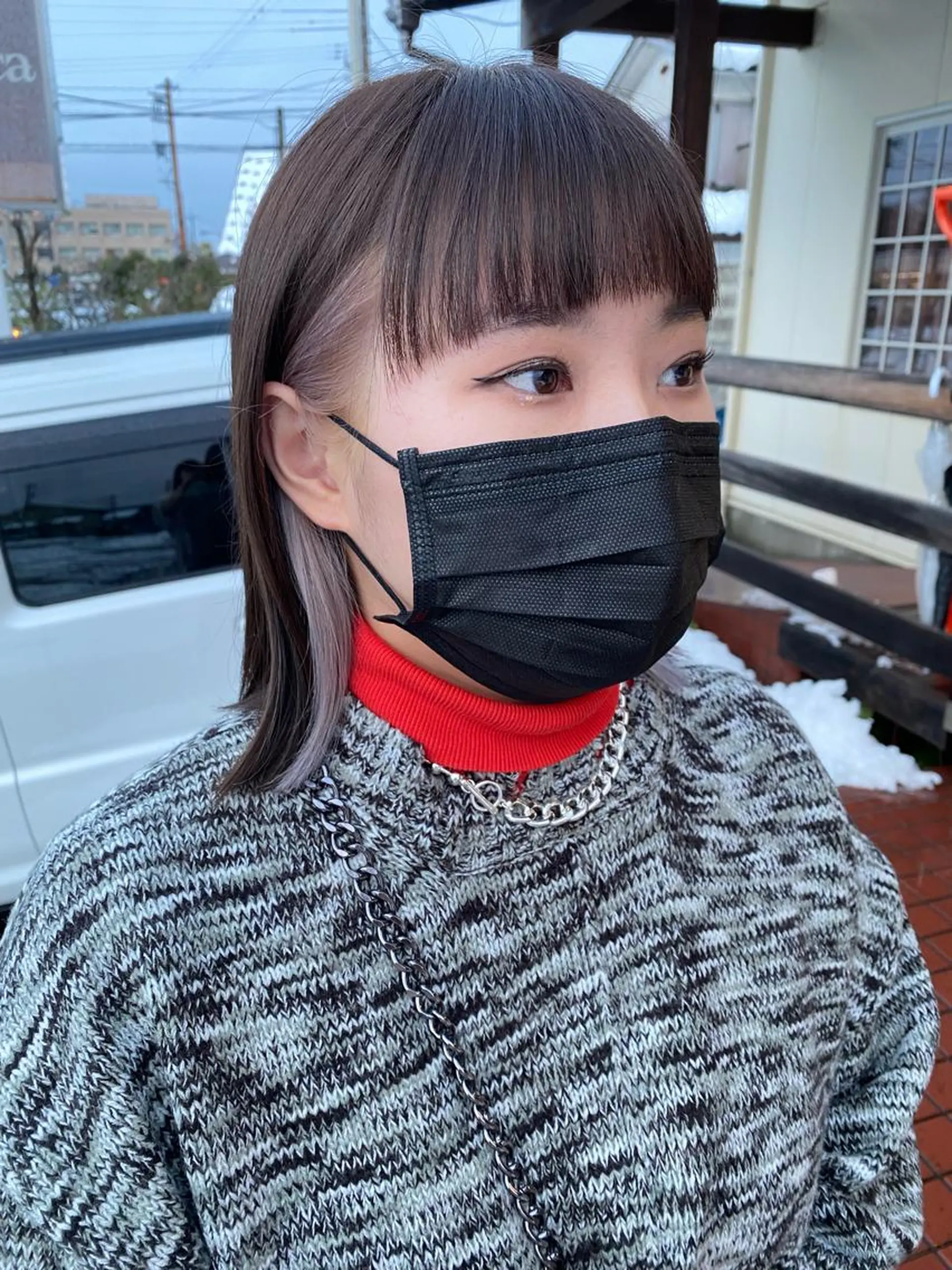 ミディアム カラー イヤリングカラー シルバー Angelica／ WAKOのヘアスタイル