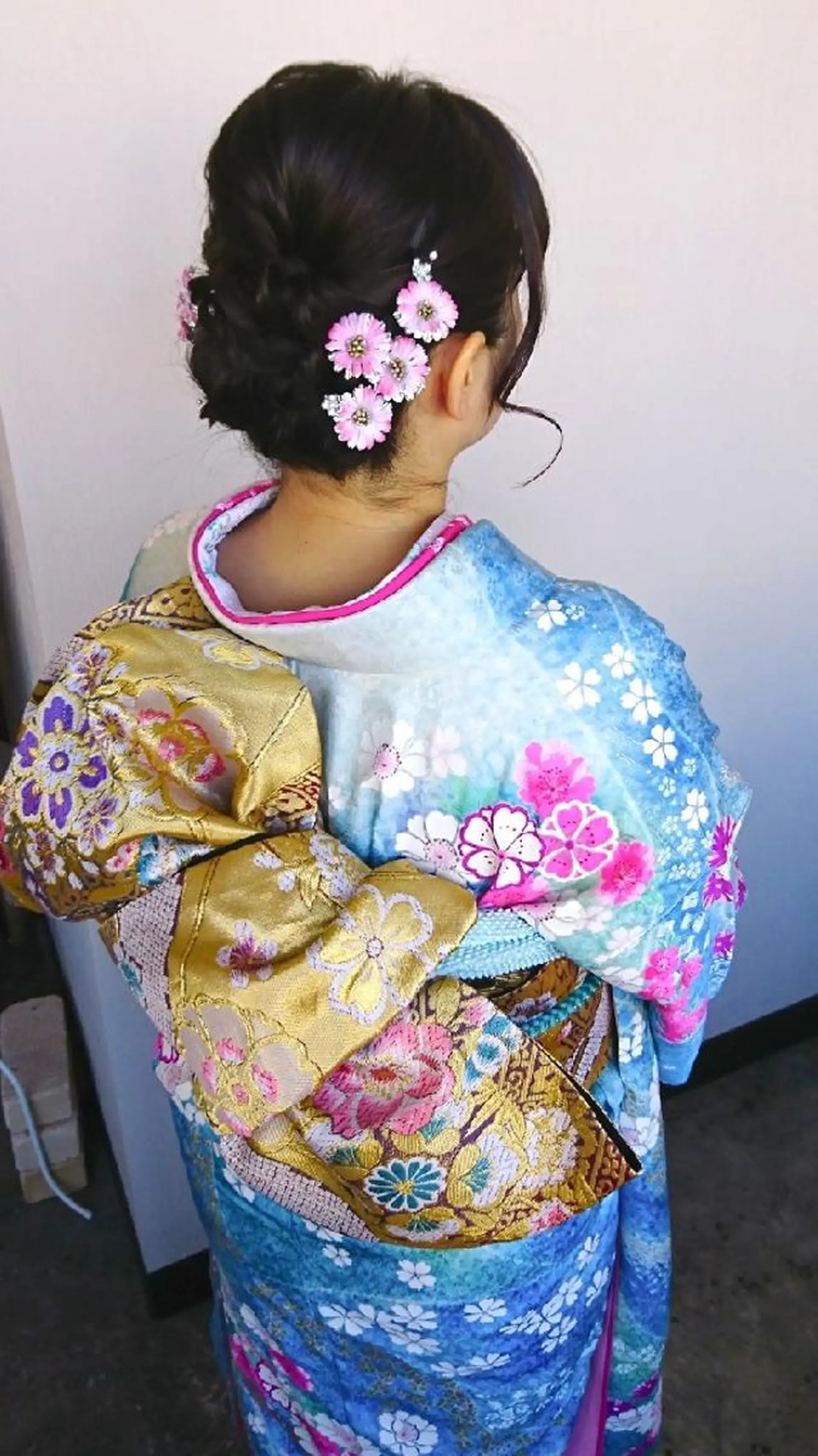 ヘアアレンジ セミロング cell所属・植田 真理のエステ・リラクイメージ