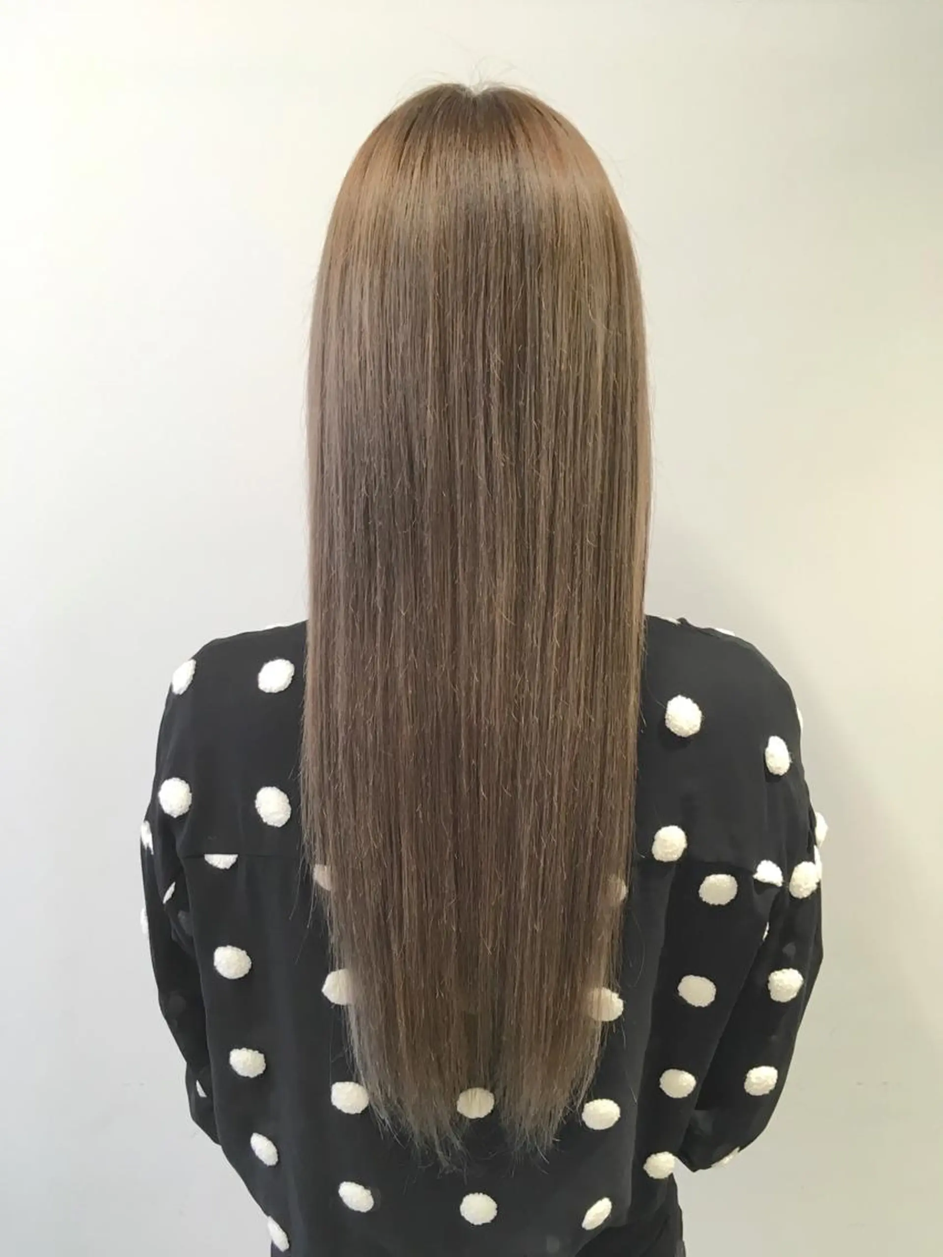 ロング カラー ベージュカラー ミルクティーベージュ ヘアカラー トリートメント ヘッドスパ ヘアセット go today shaire salon 本店所属・yoshi ☆のヘアスタイル