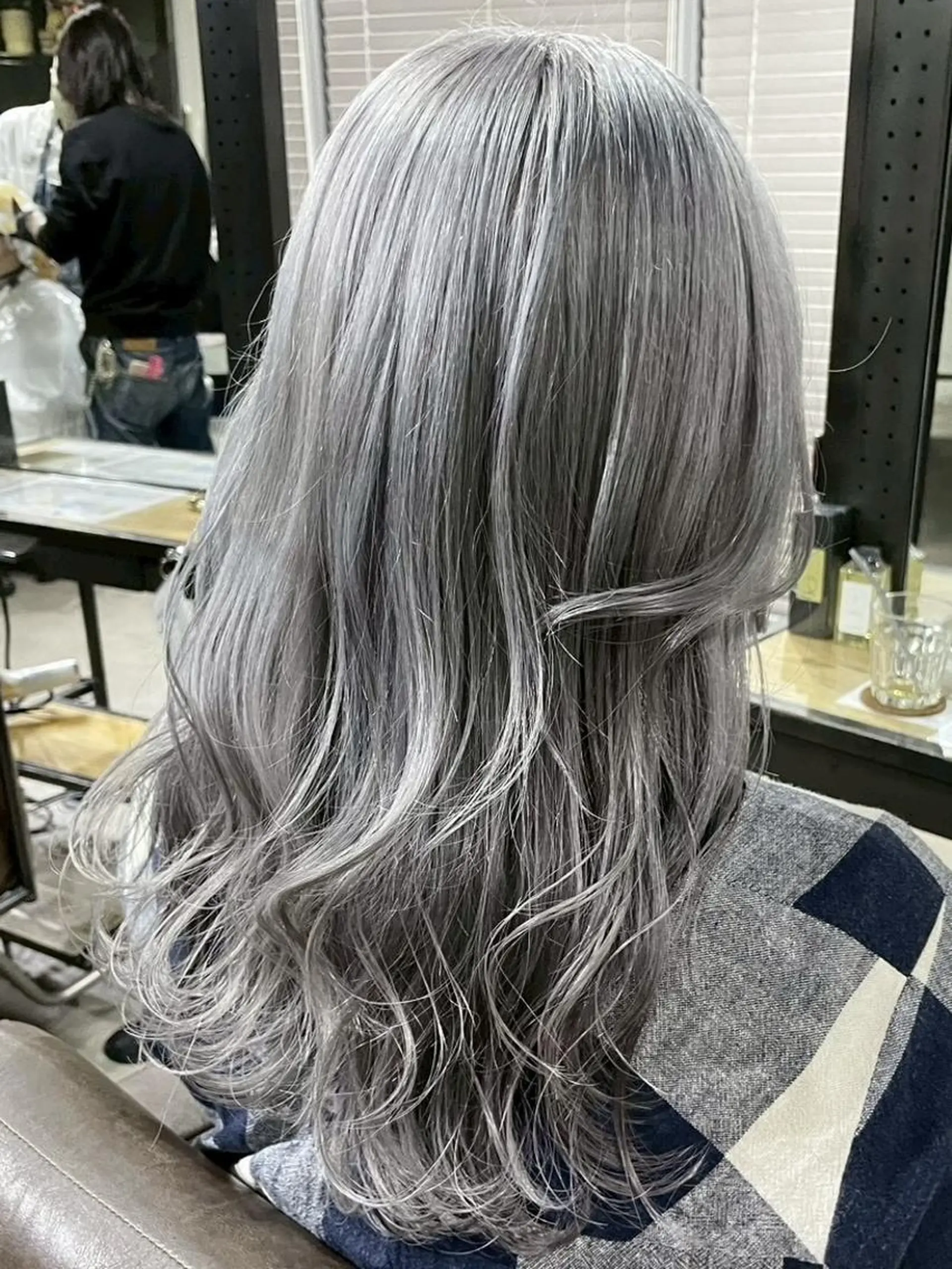 ミディアム ヘアカラー ARCANAブリーチ レイヤーカット/原宿のヘアスタイル