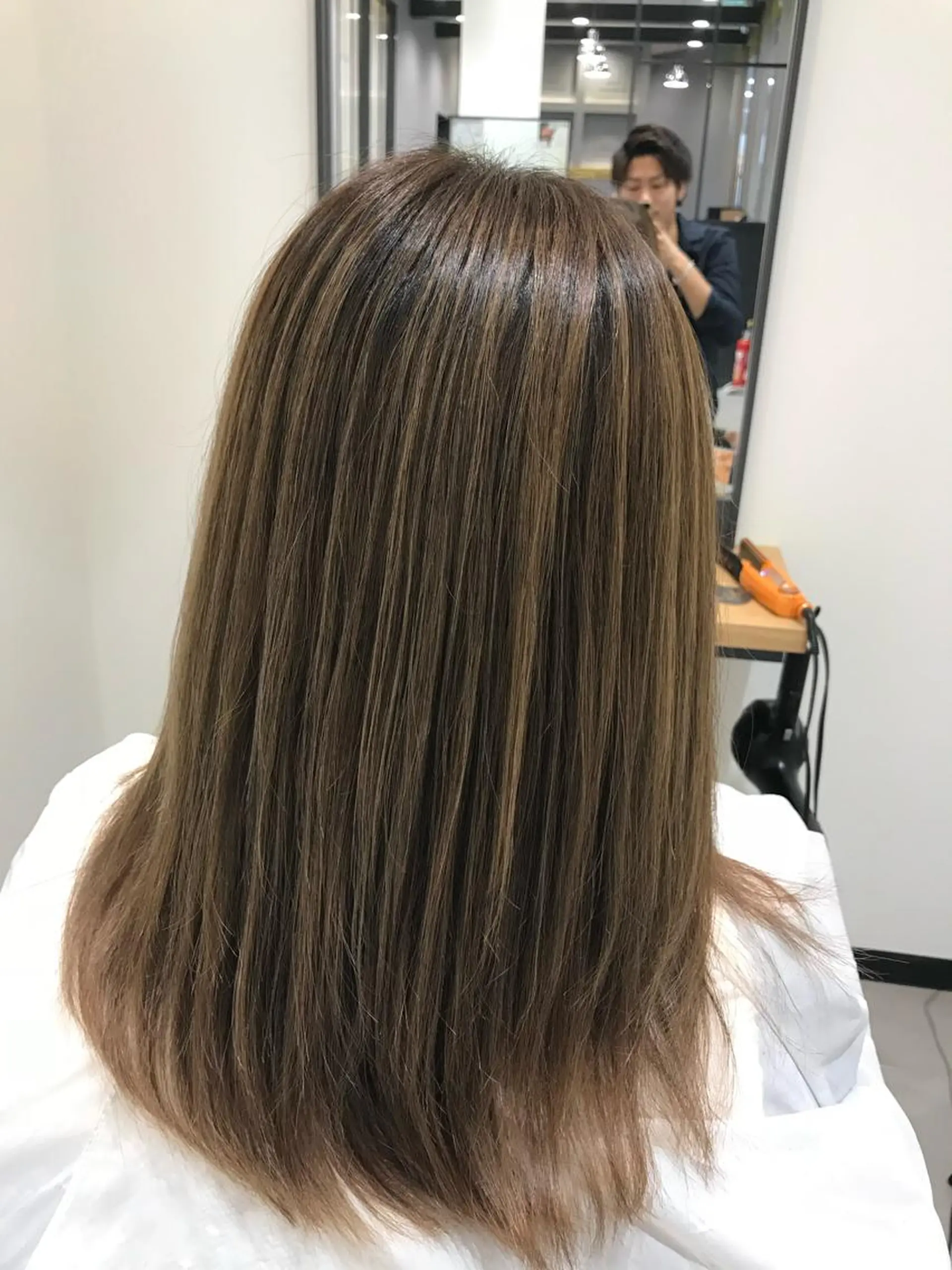 カラー ヘアカラー トリートメント 梅田 翔一朗のヘアスタイル