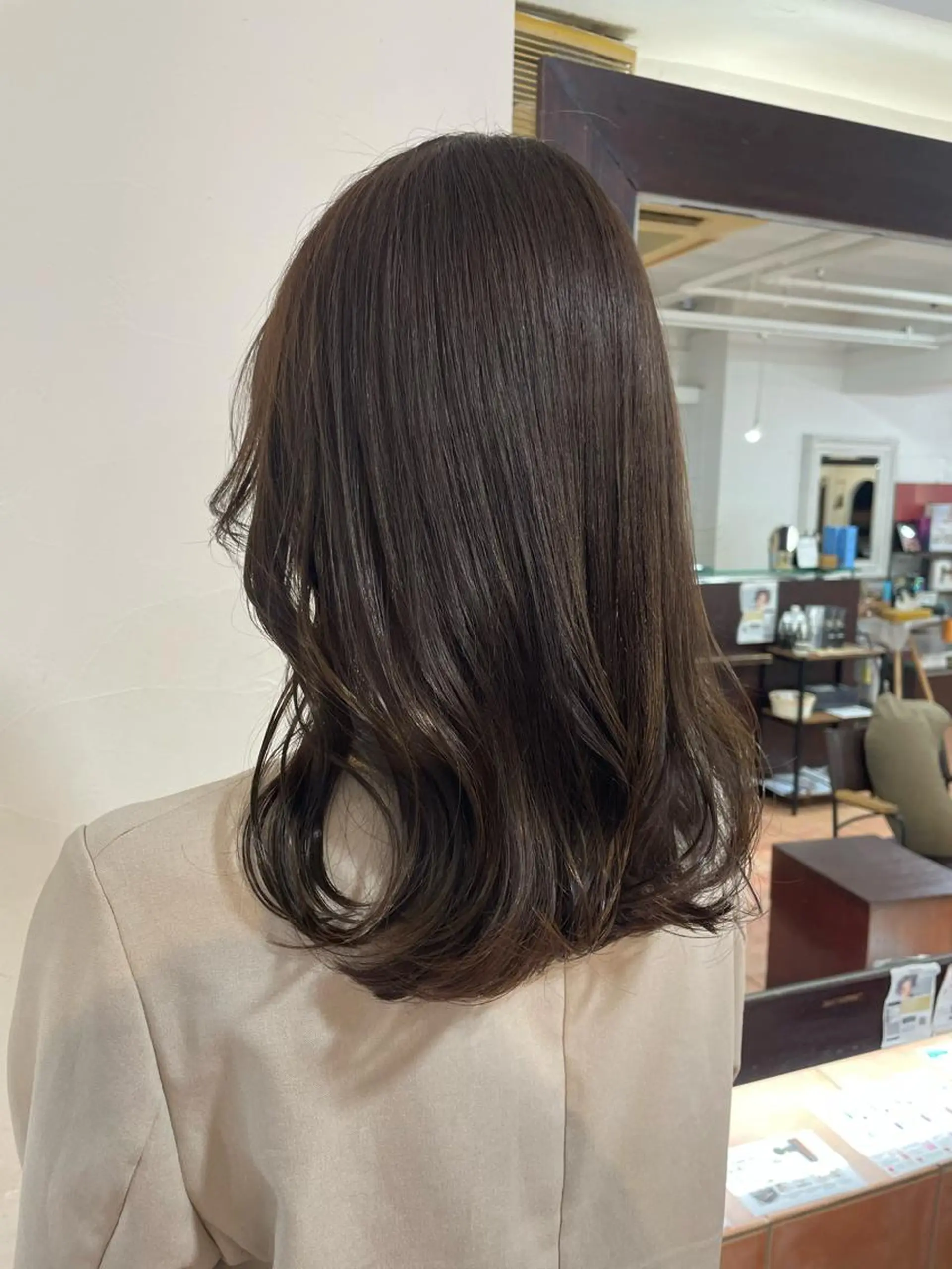 セミロング アッシュ アッシュブラウン 🦋透明感 艶カラー Rie🦋のヘアスタイル