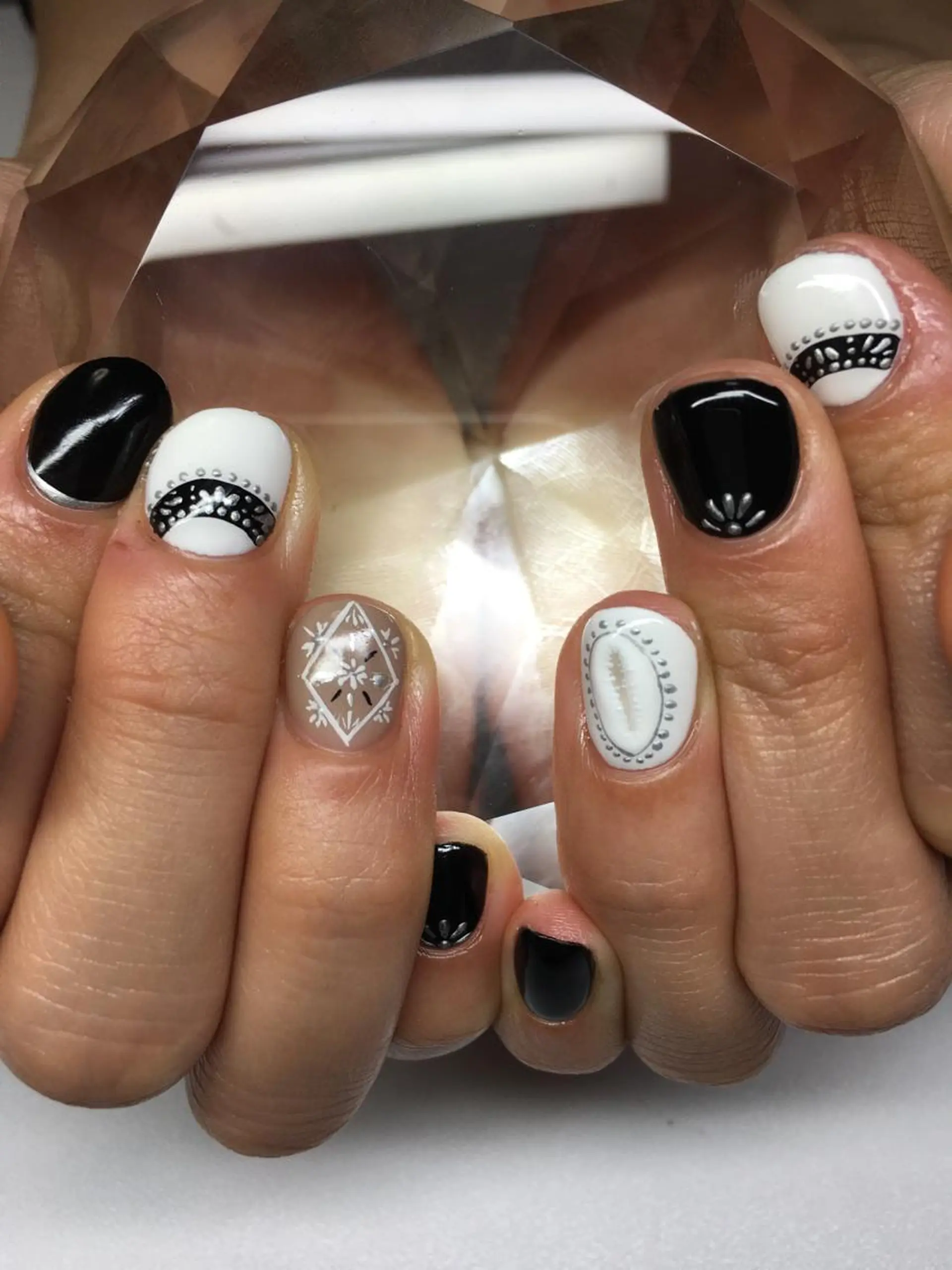 ネイル ハンドネイル glow_ nailのネイルデザイン