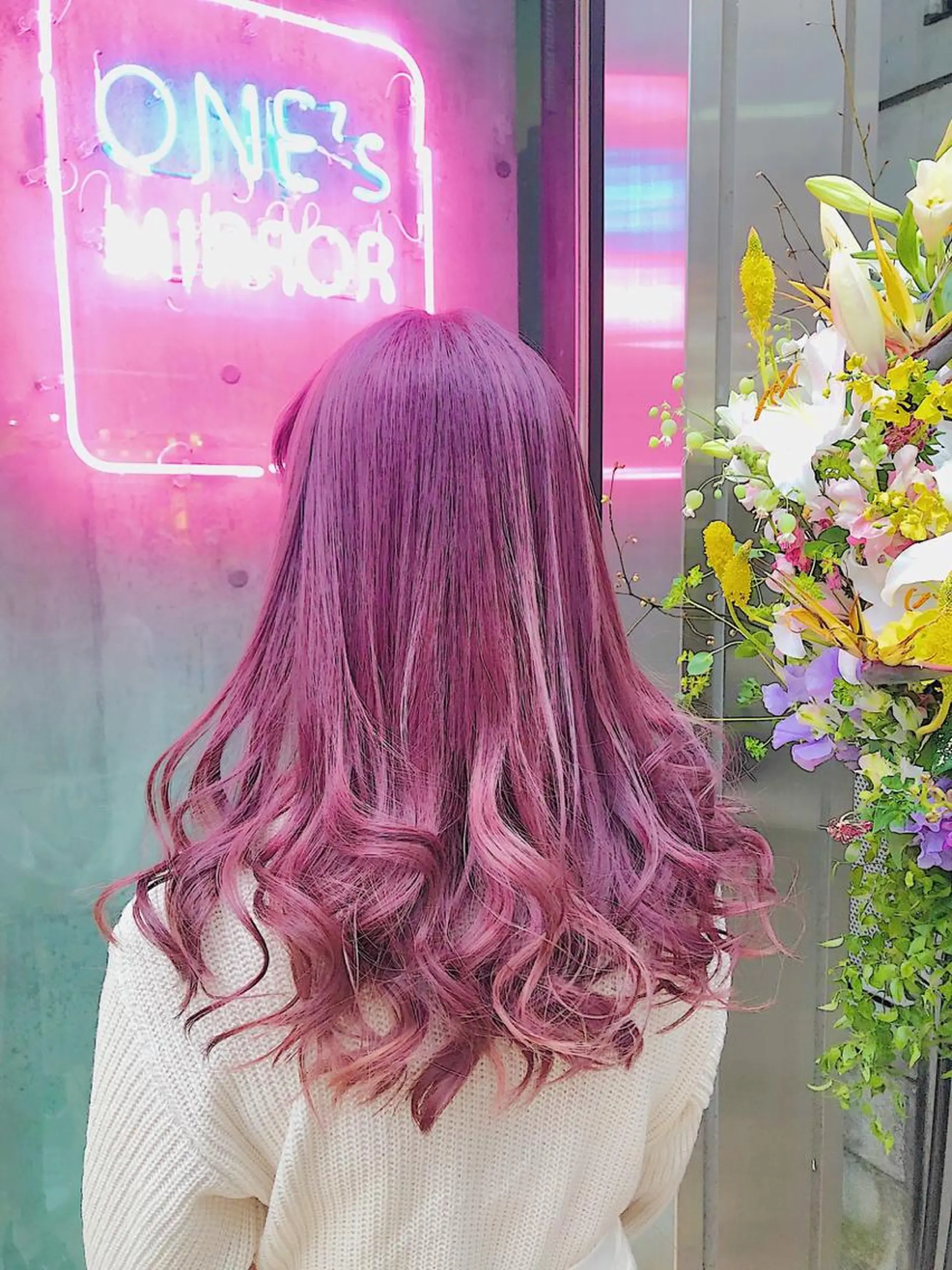 ミディアム カラー メンズ JuNブリーチに 縮毛矯正するプロのヘアスタイル