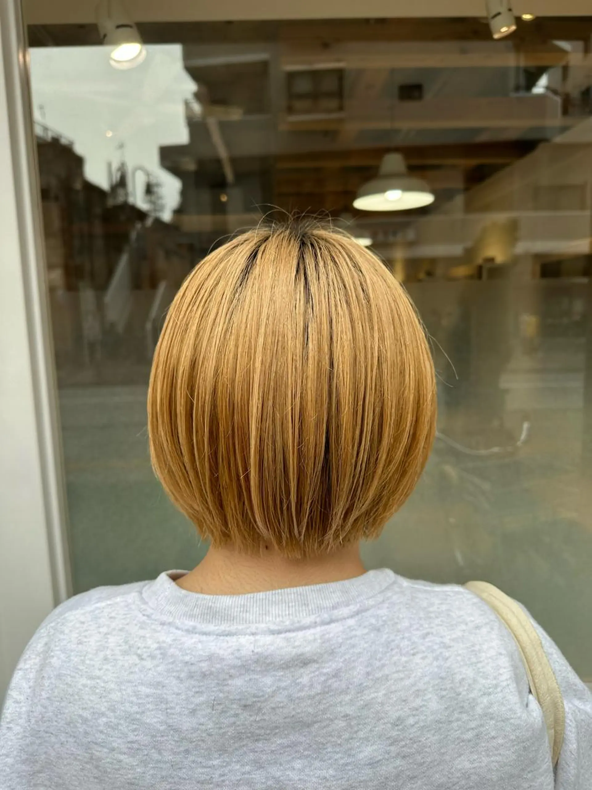 ショート ボブ カット Annie 吉田 裕美のヘアスタイル