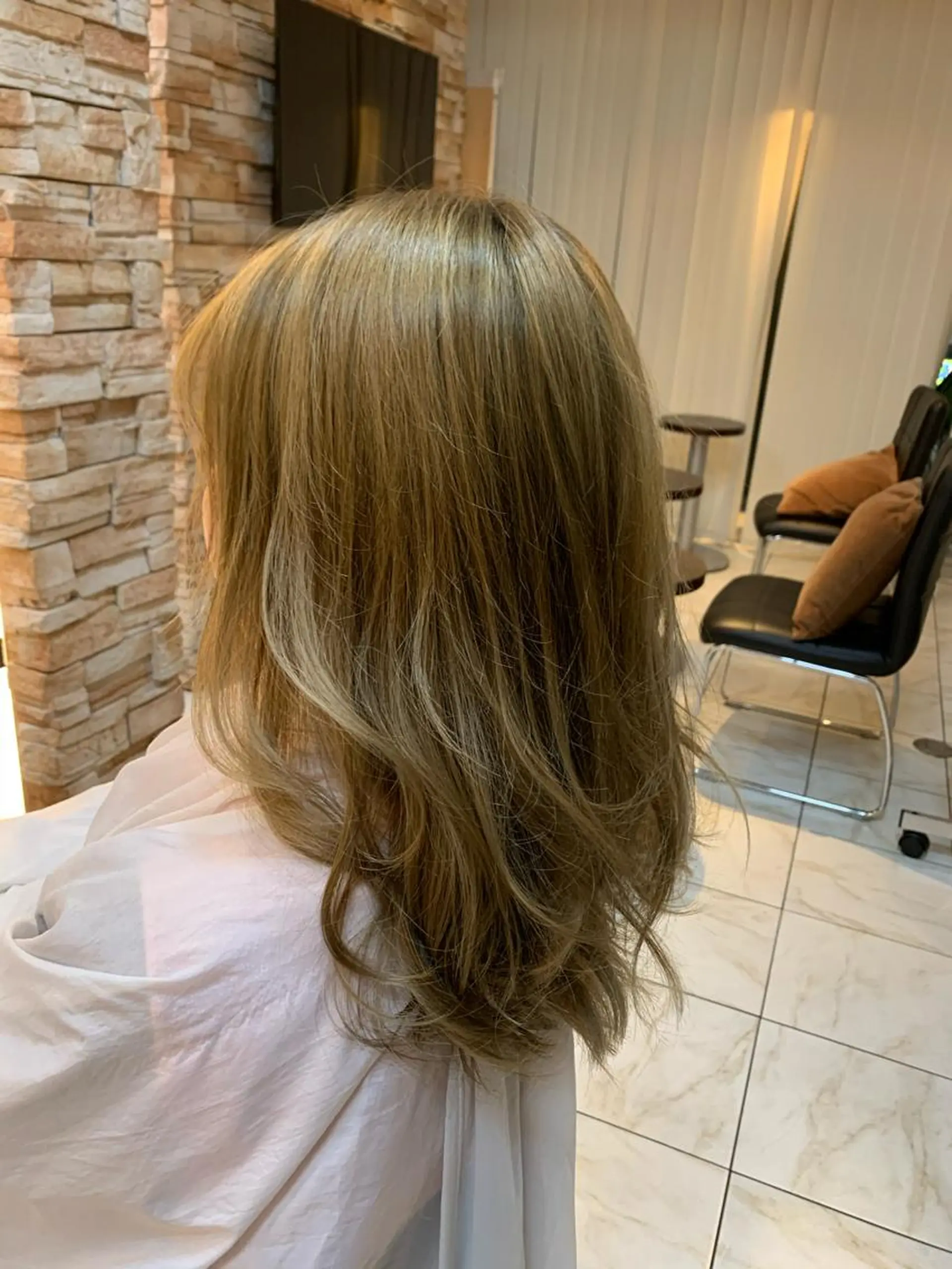 ロング ⭐️透け感カラー /齊藤容史⭐️のヘアスタイル