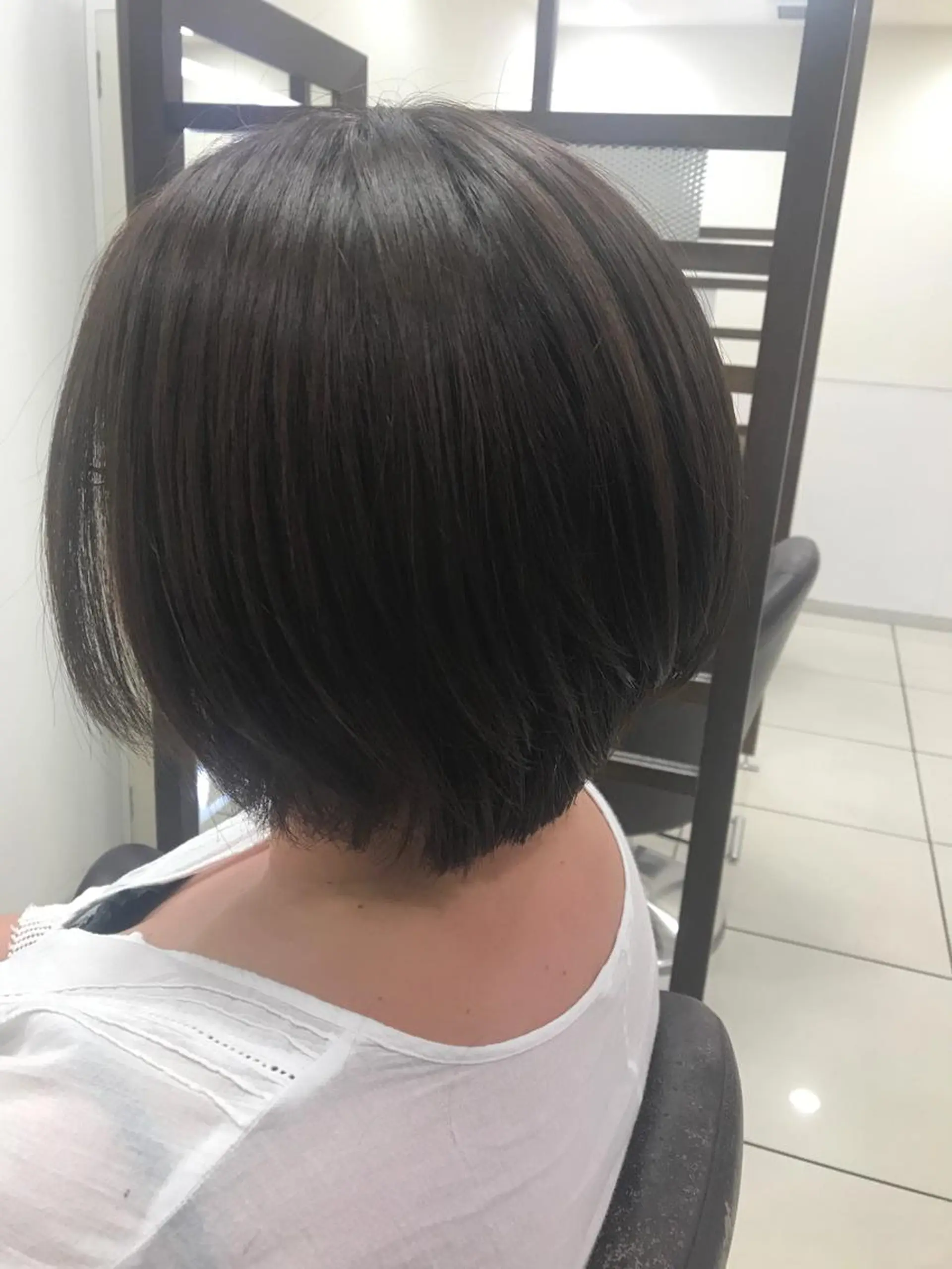 ショート カラー 馴染ませNo.1🧃 エクステ・アレンジのヘアスタイル