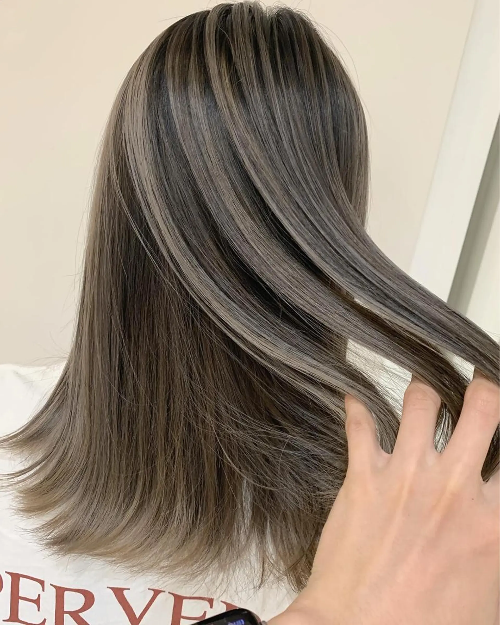 セミロング カラー パーマ ヘアアレンジ 【公式】amble luxe池袋東口🩷のヘアスタイル