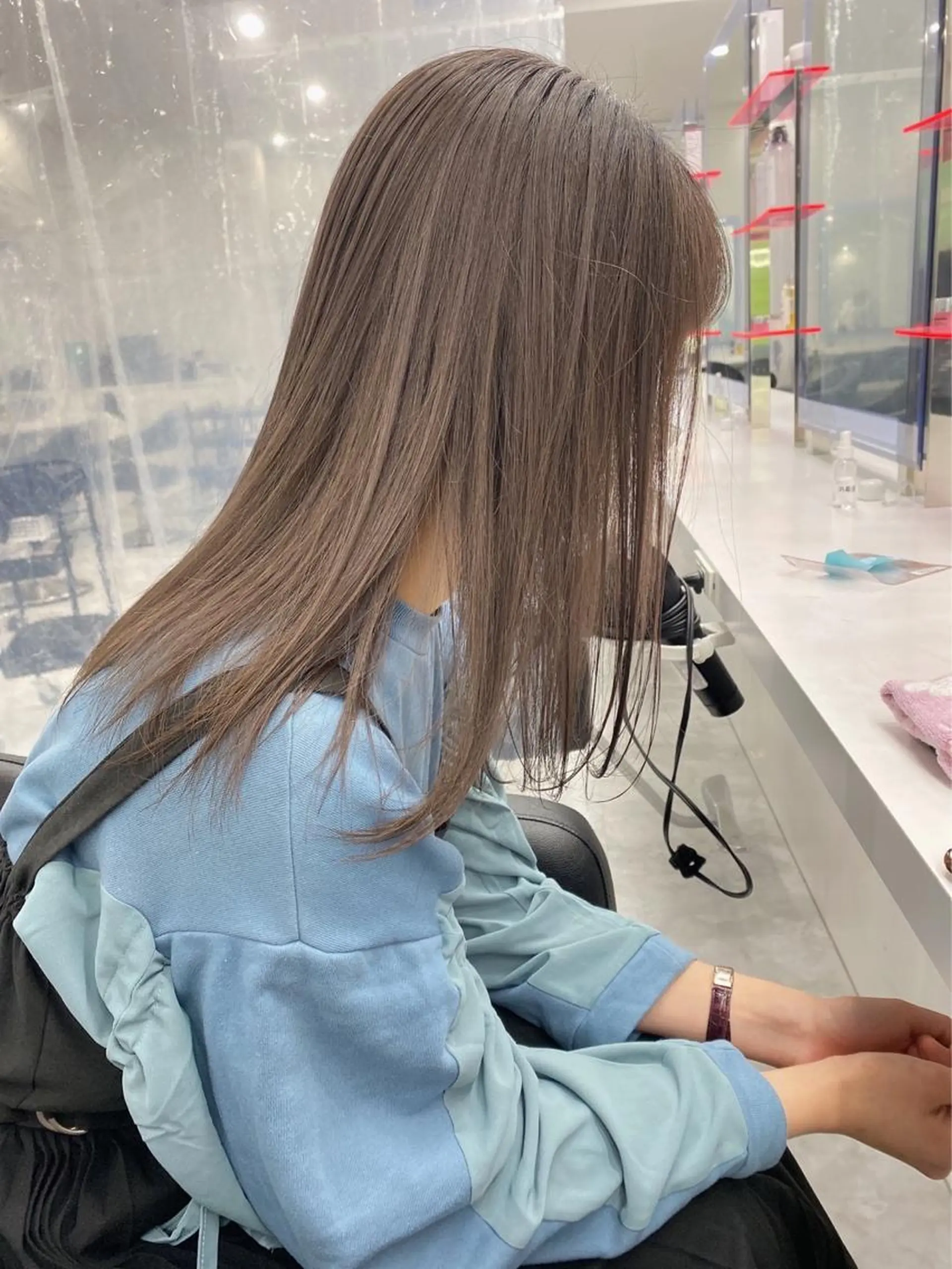 ロング カラー ヘアアレンジ トレンドモテカラー 🩷色落ちまで可愛くのヘアスタイル