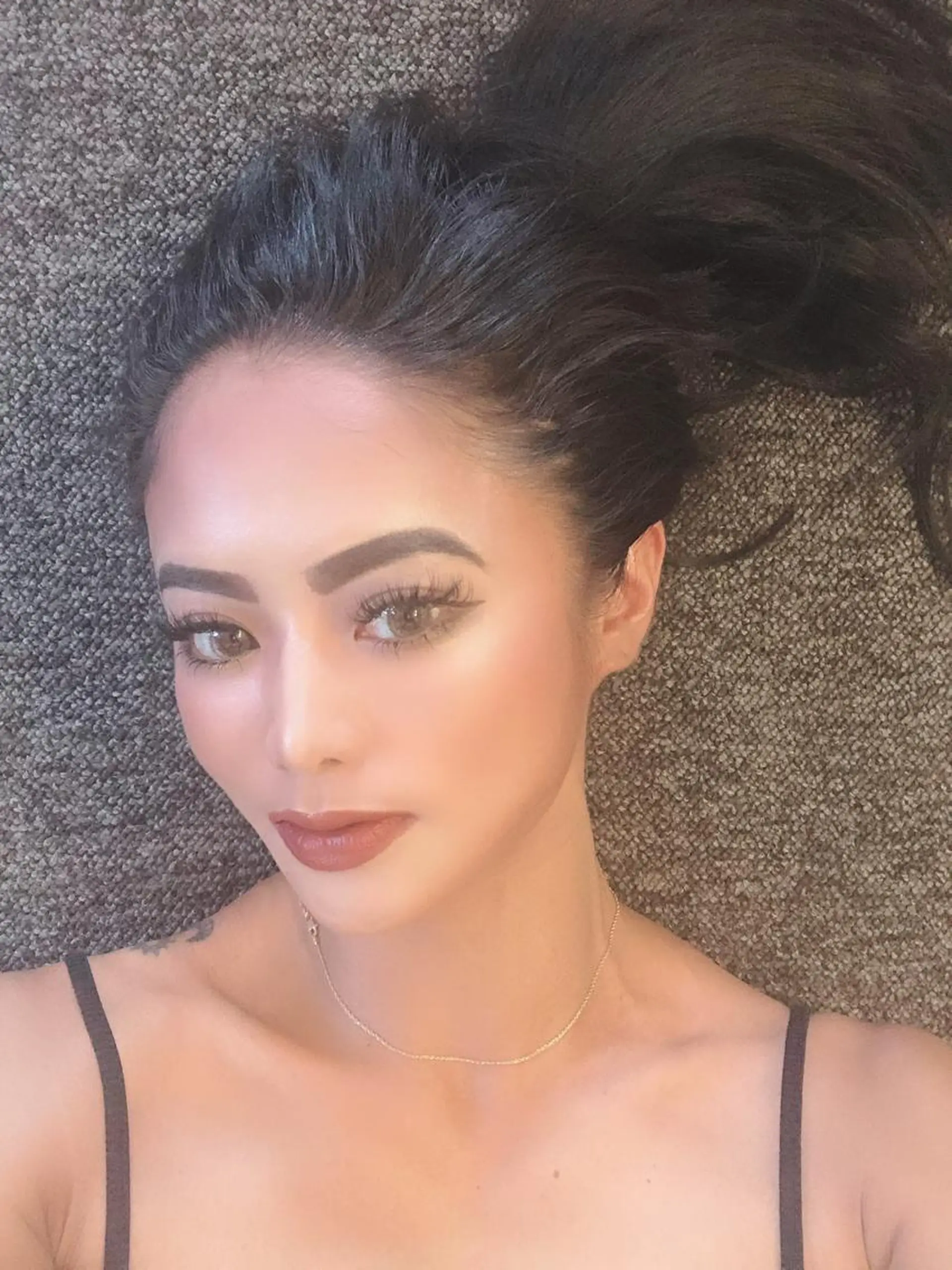 SESUNNY セサ二ー　SAYAのマツエク・マツパデザイン